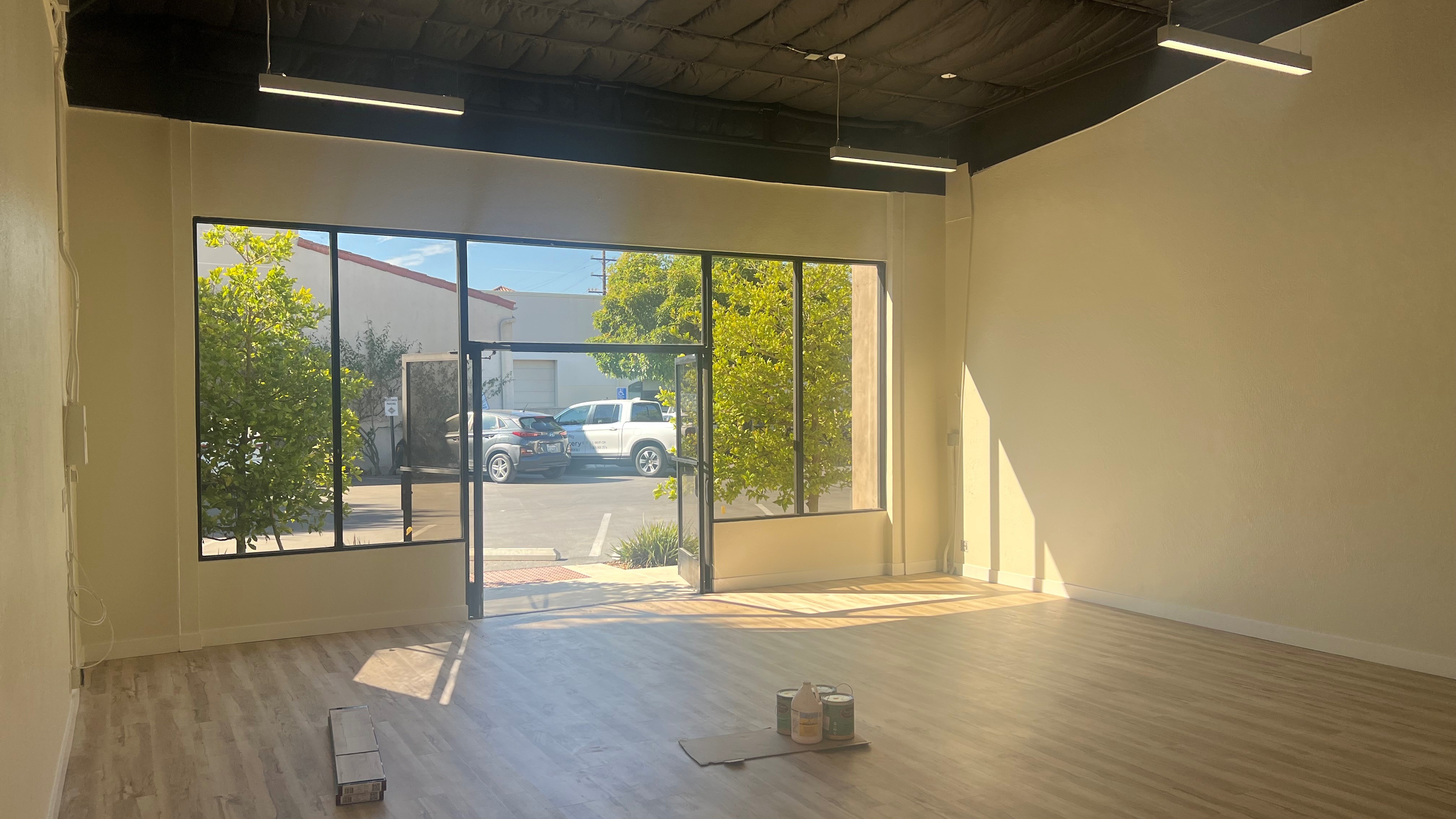 590 E. Gutierrez St., Photo - Slide02 Office Property for Rent - 590 E. Gutierrez St., Santa Barbara, California, 93103 (4)