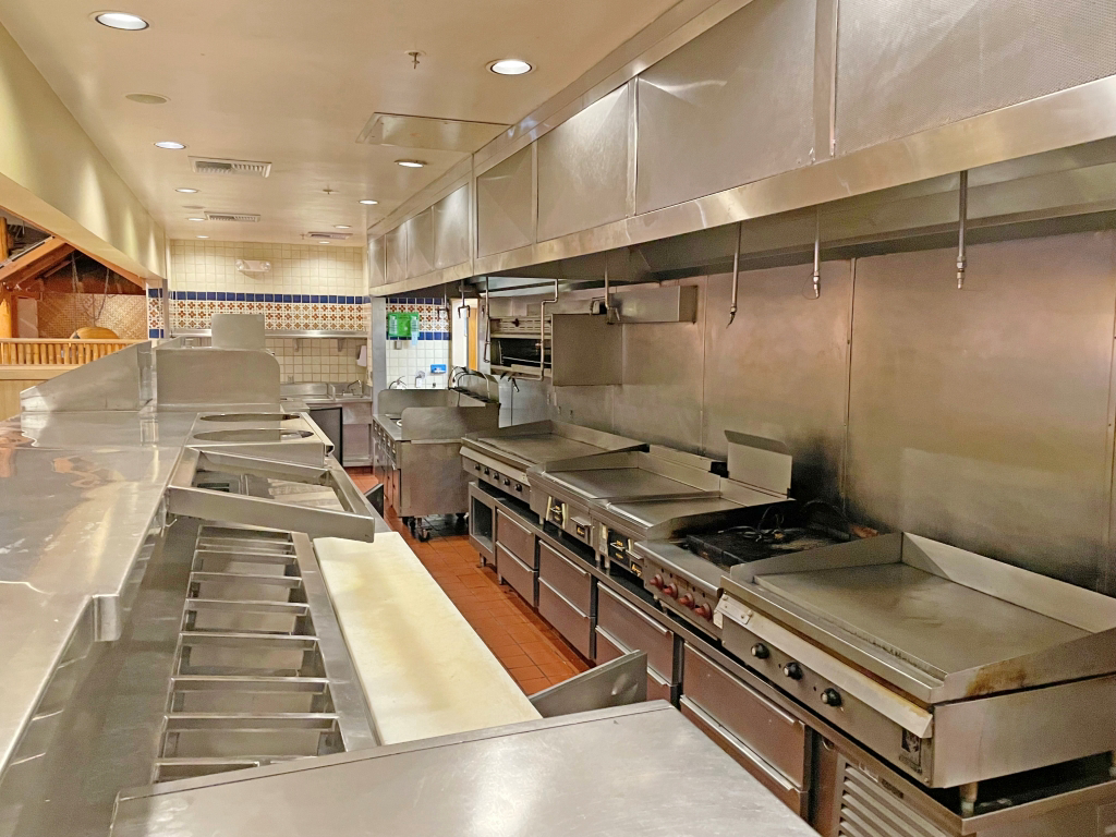 Agoura Pointe Center Agoura Hills, CA 91301 Radius Commercial Real Estate