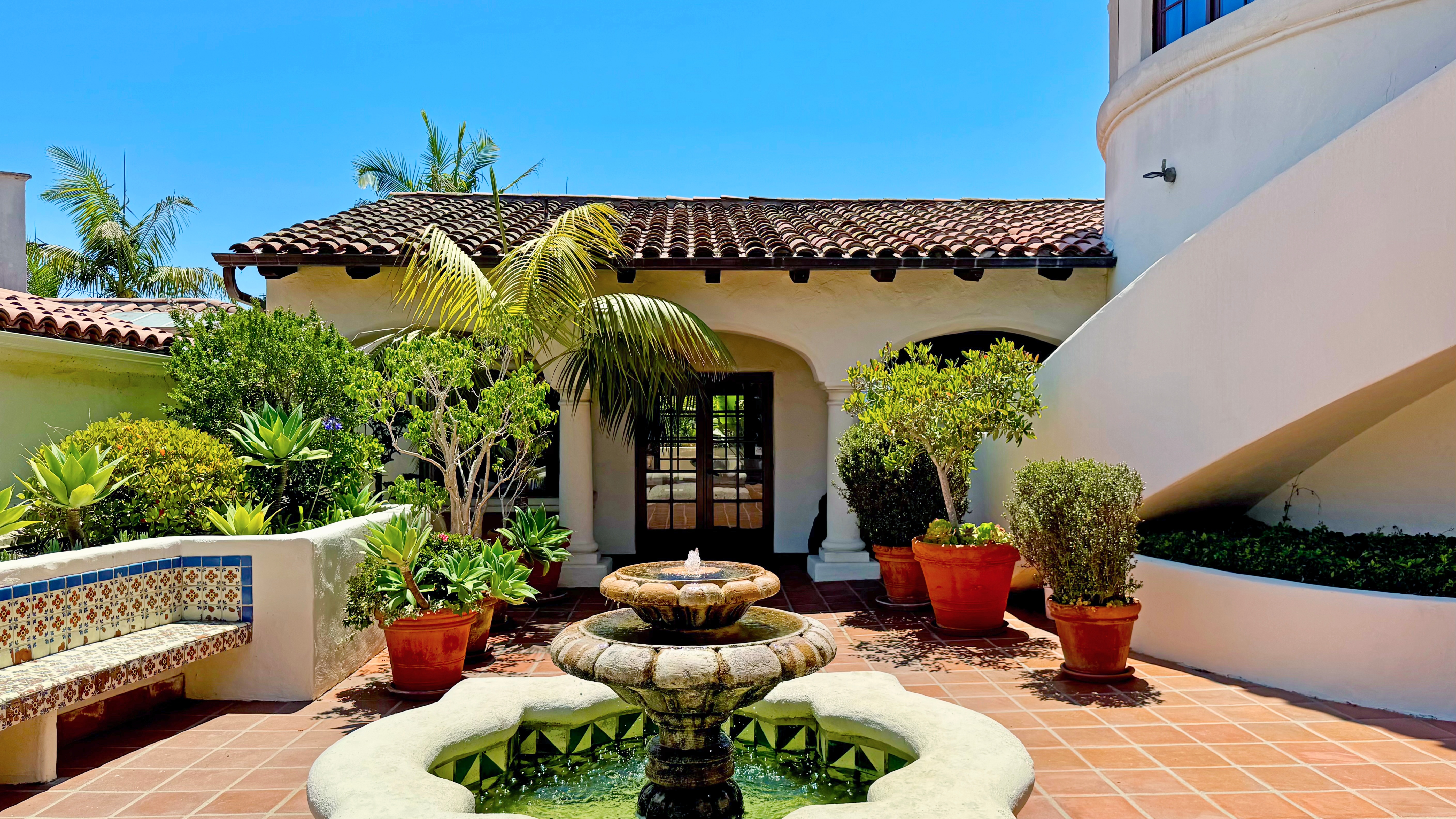 Office Space for Rent - 1525 State St, Santa Barbara, CA, 93101, Suite 99