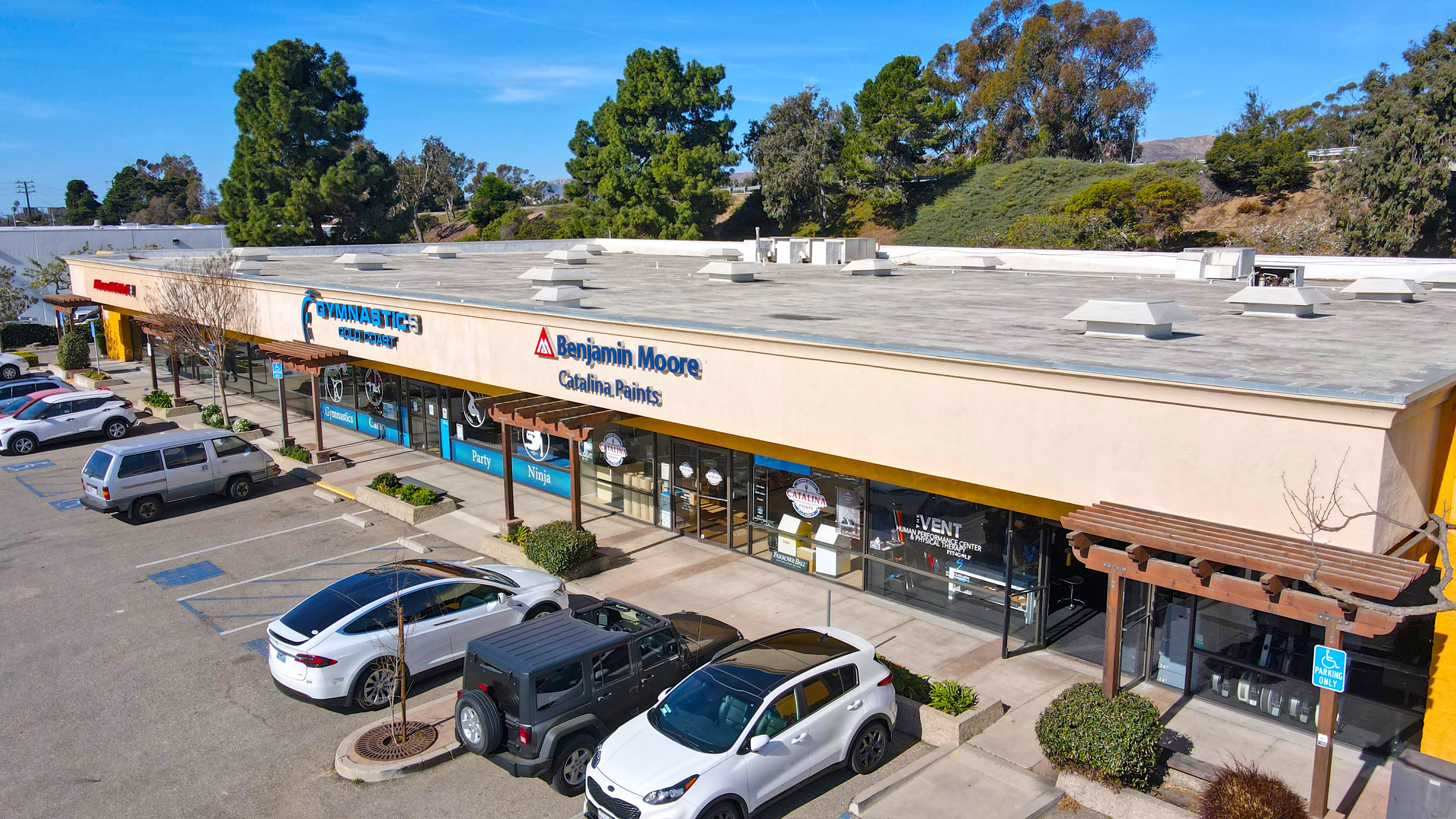 4001-4017 E. Main St., Photo - Slide03 Retail Property for Sale - 4001-4017 E. Main St., Ventura, California, 93003 (5)