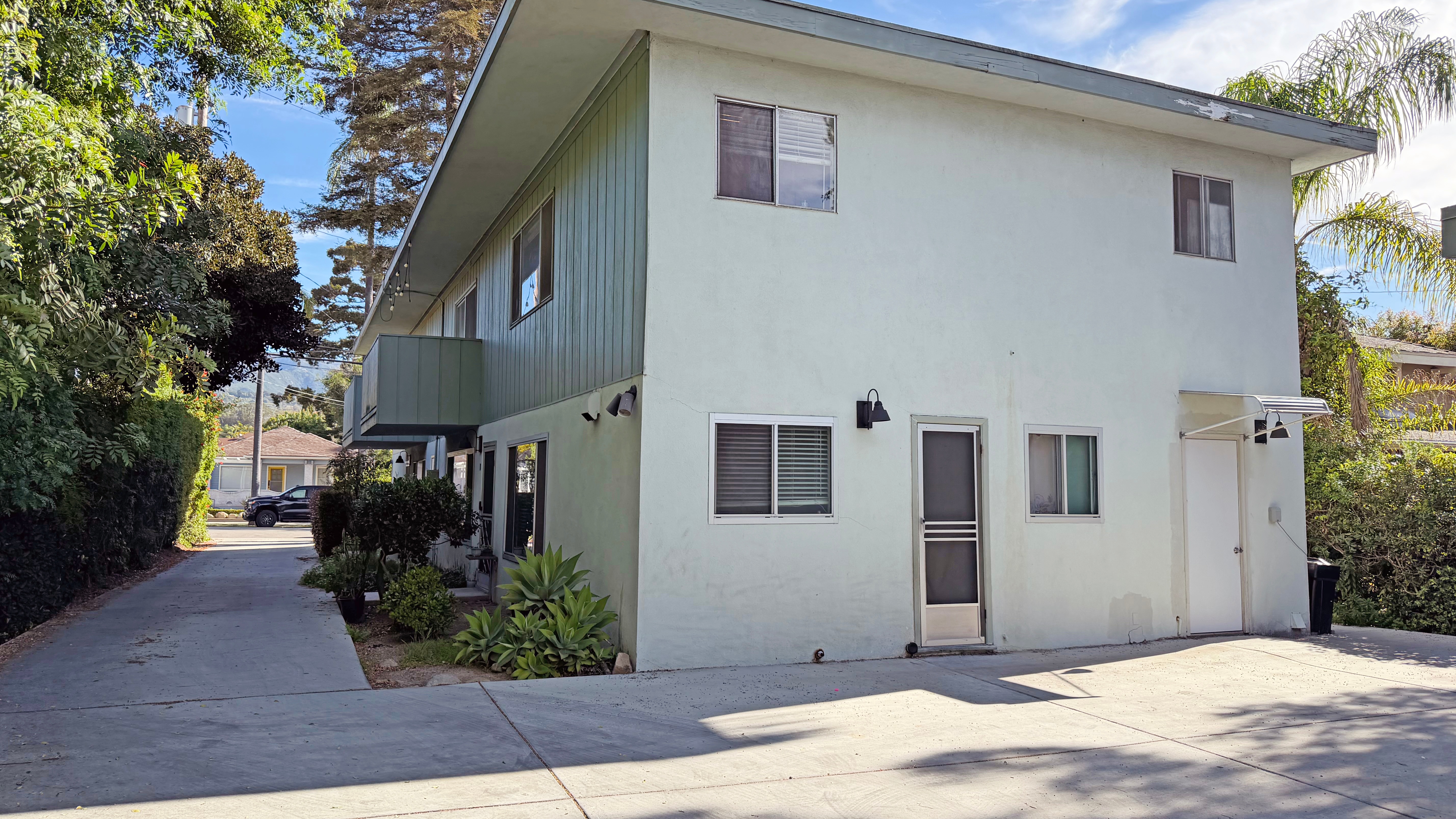 Multifamily Property for Sale - 2019 Bath St., Santa Barbara, California, 93105 (4)