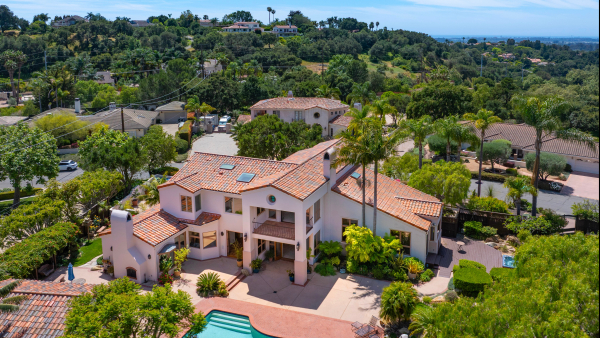 4594 Camino Molinero