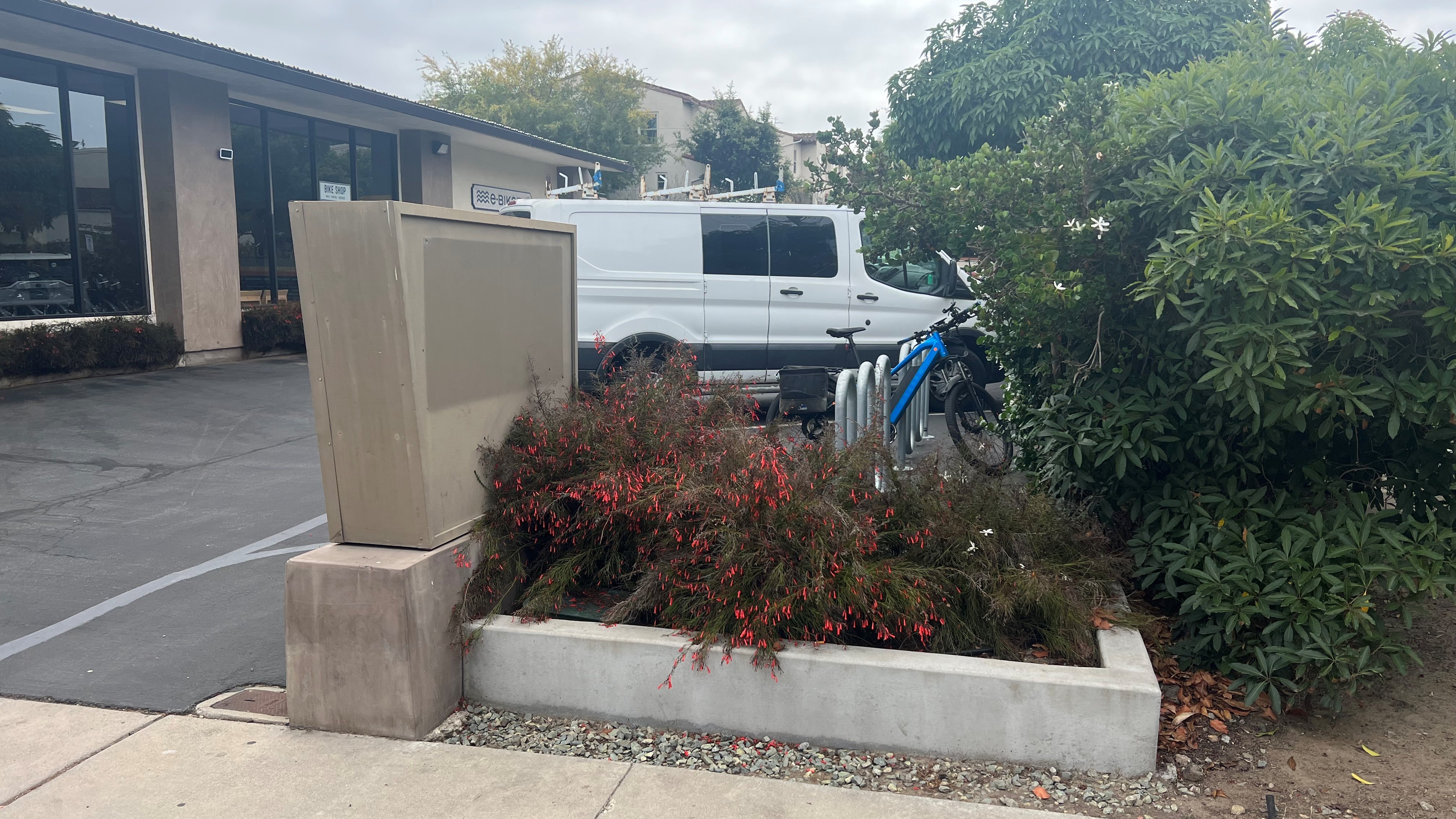 590 E. Gutierrez St., Photo - Slide03 Office Property for Rent - 590 E. Gutierrez St., Santa Barbara, California, 93103 (3)