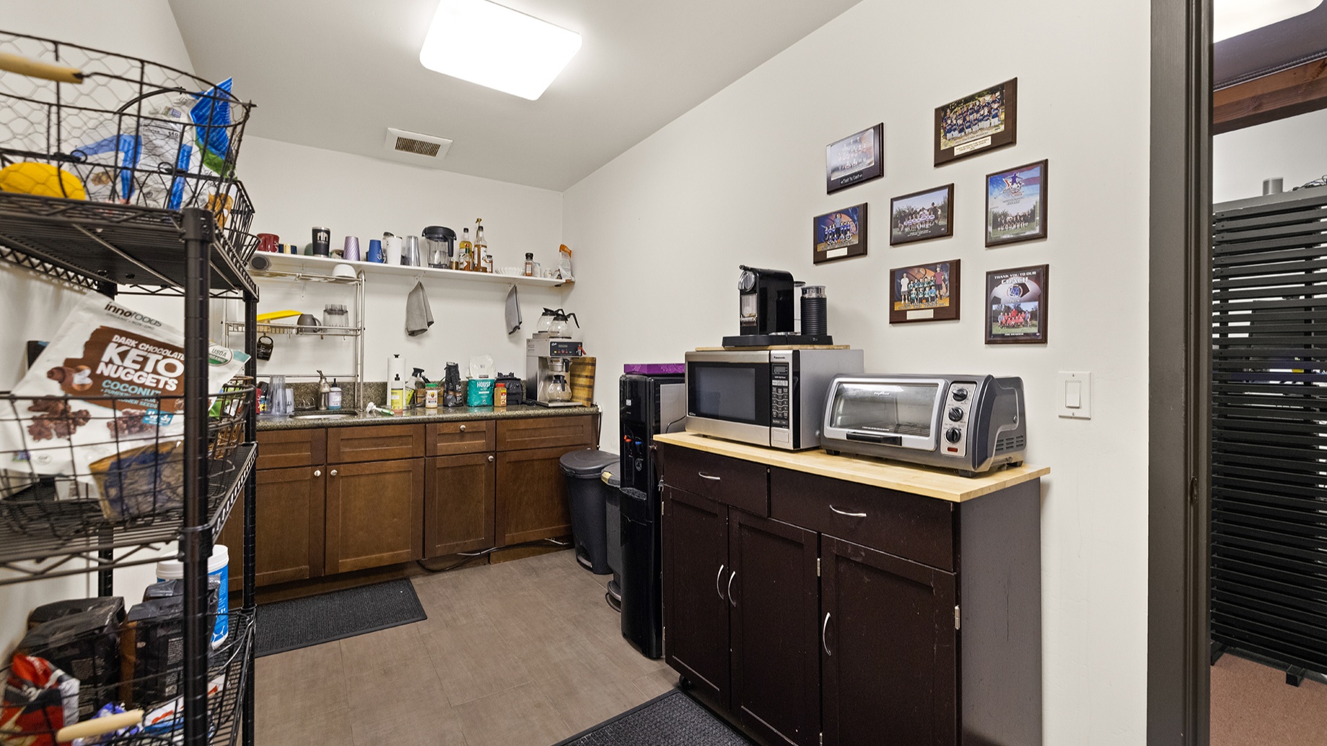 826 De La Vina St., Photo - Slide14 Office Property for Rent - 826 De La Vina St., Santa Barbara, California, 93101 (4)