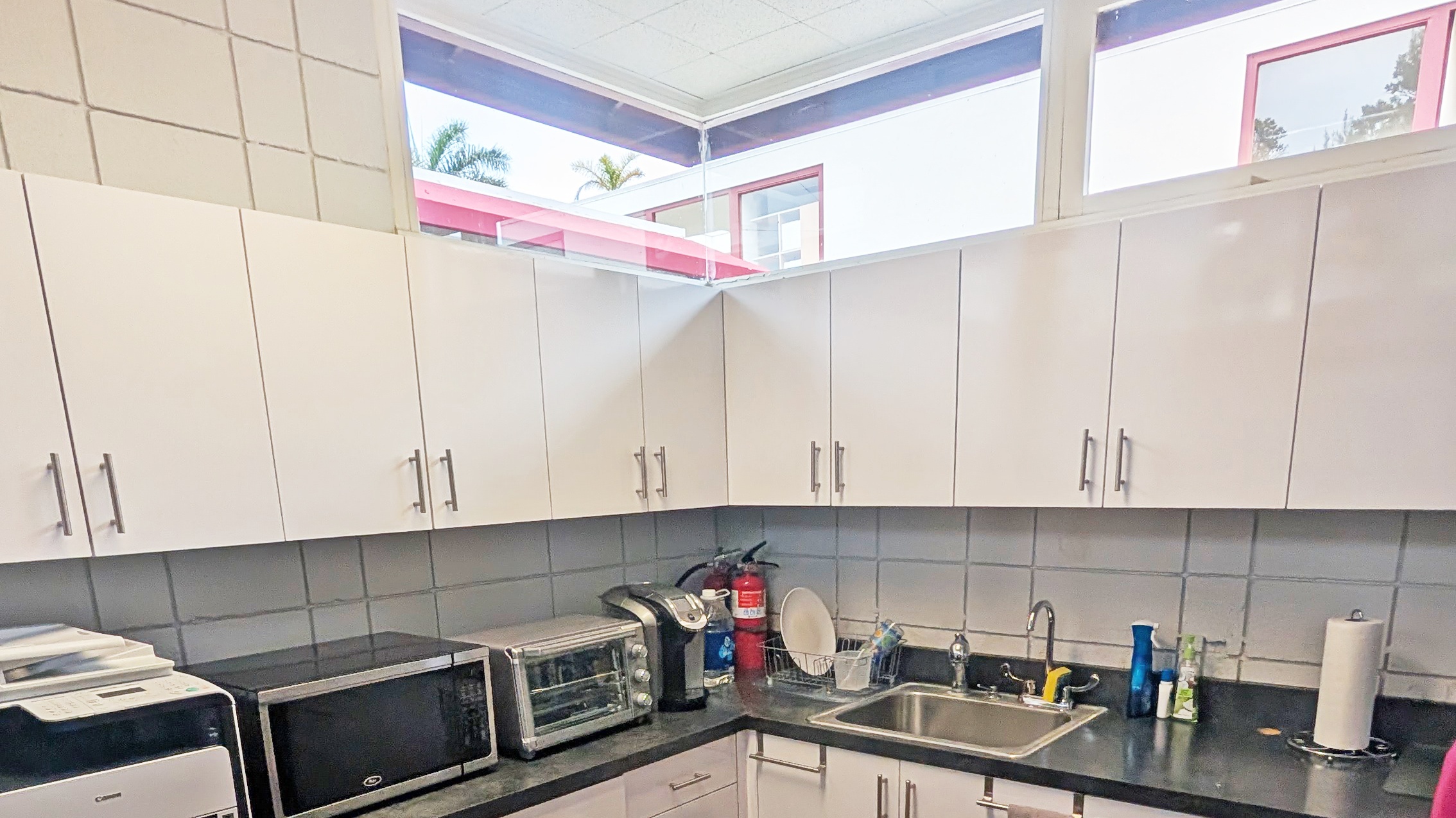 101 W. Arrellaga St., Photo - Slide08 Office Property for Sale - 101 W. Arrellaga St., Santa Barbara, California, 93101 (5)