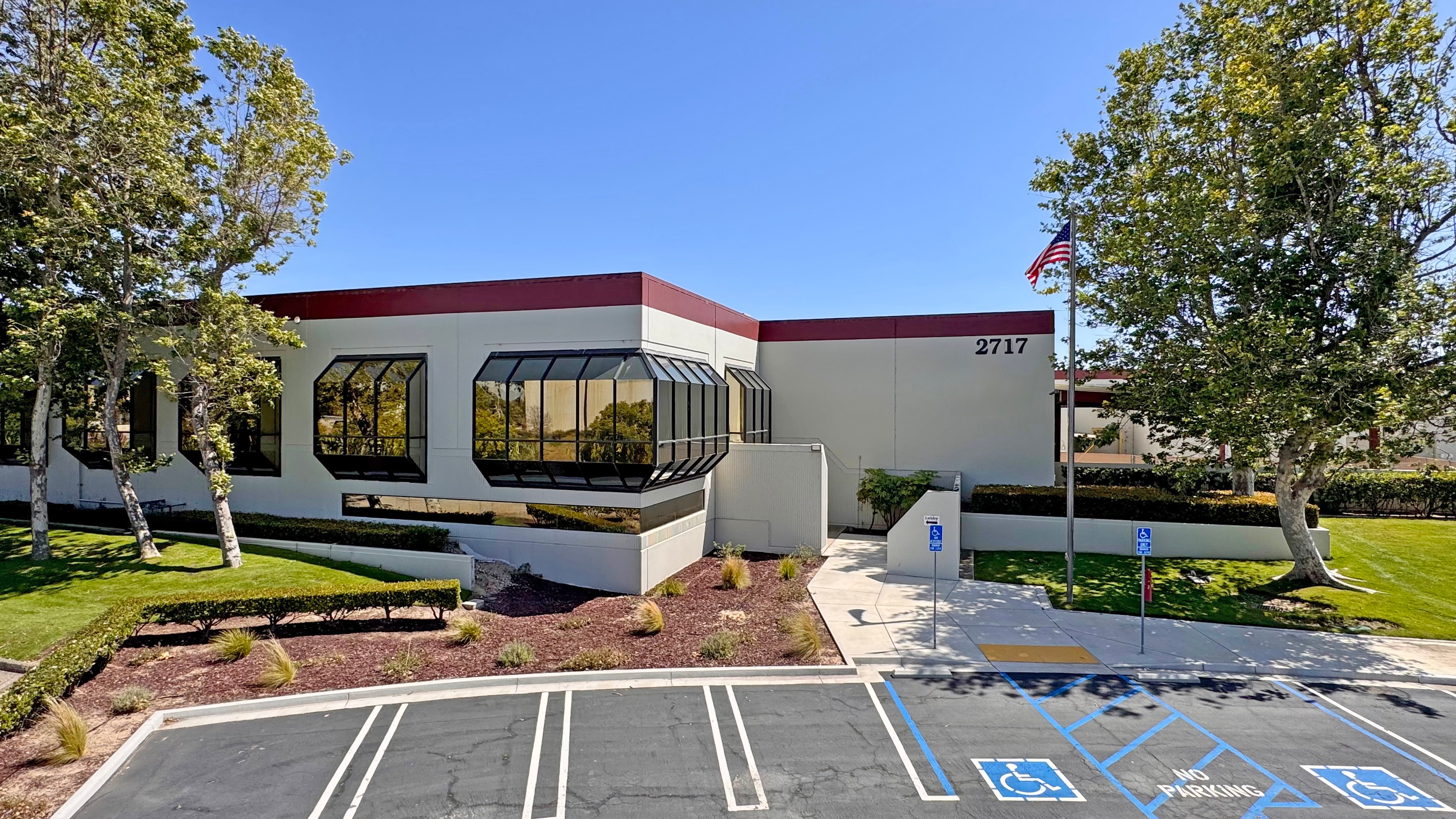 Industrial Property for Lease - 2717 Aviation Way, Santa Maria, California, 93455 (8)