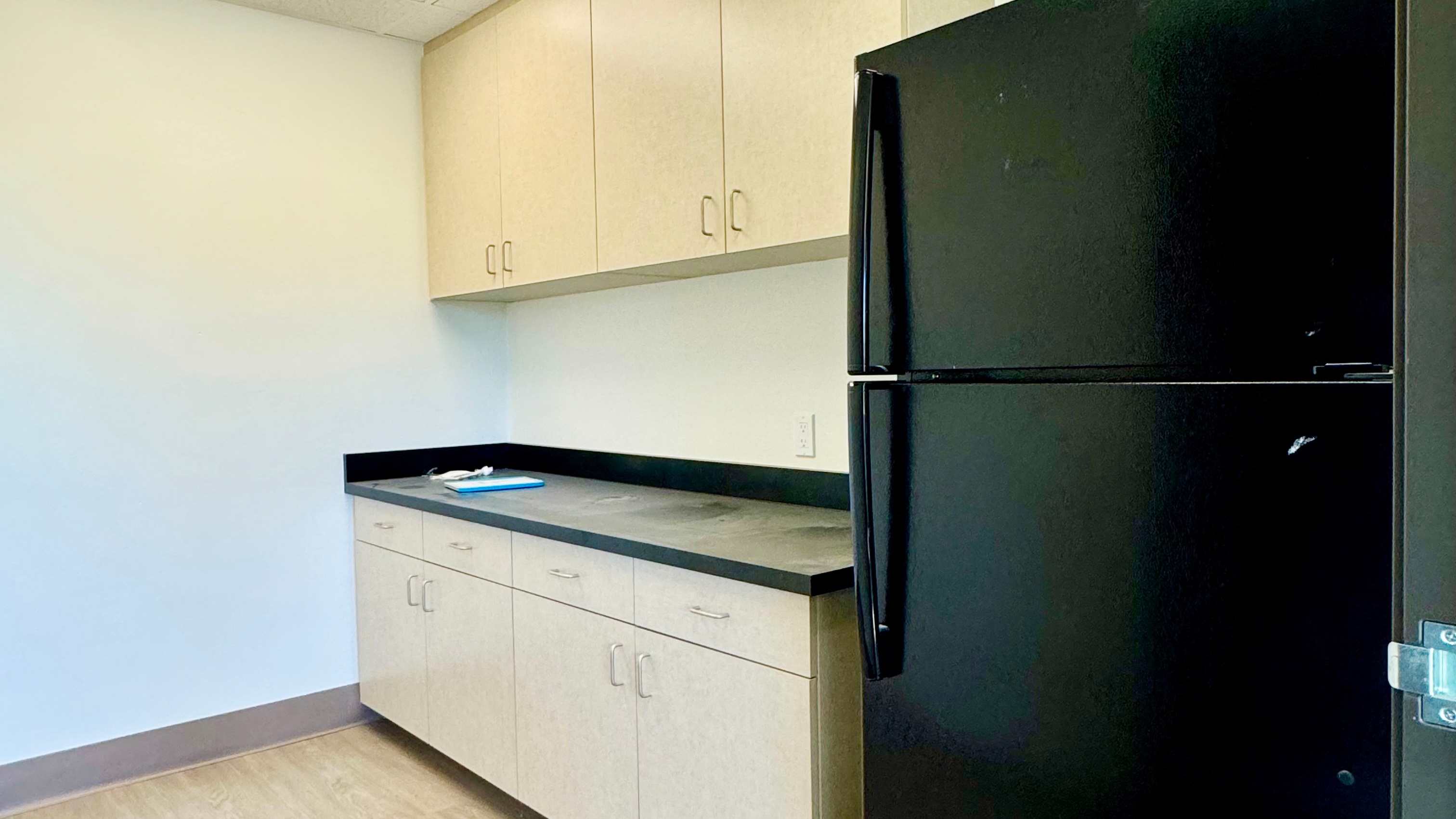 Office Property for Rent - 4213 State St., Santa Barbara, California, 93110 (5)