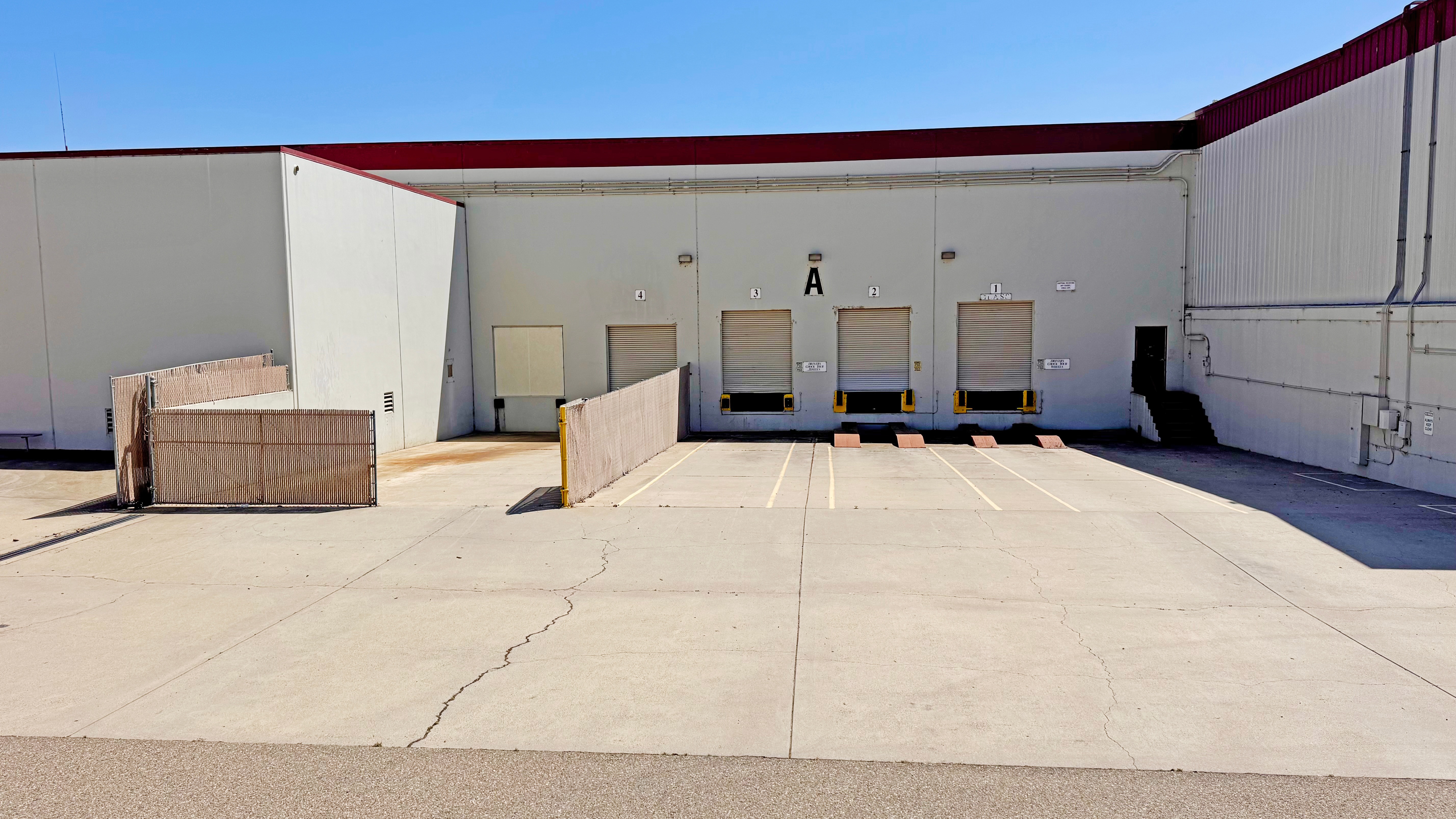Industrial Property for Lease - 2717 Aviation Way, Santa Maria, California, 93455 (11)