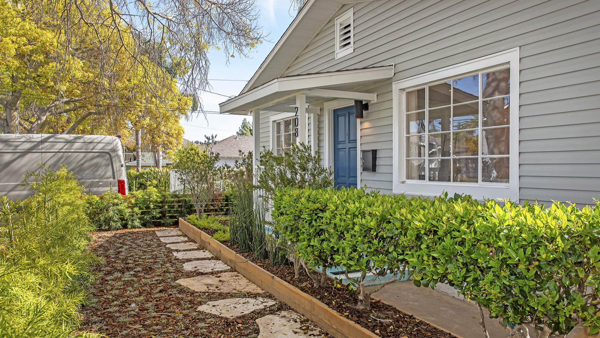 Multifamily Property for Sale - 208 S Voluntario St, Santa Barbara, California, 93103 (3)
