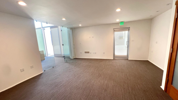 310 E. Haley St., Photo - Slide04 Office Property for Rent - 310 E. Haley St., Santa Barbara, California, 93101 (5)