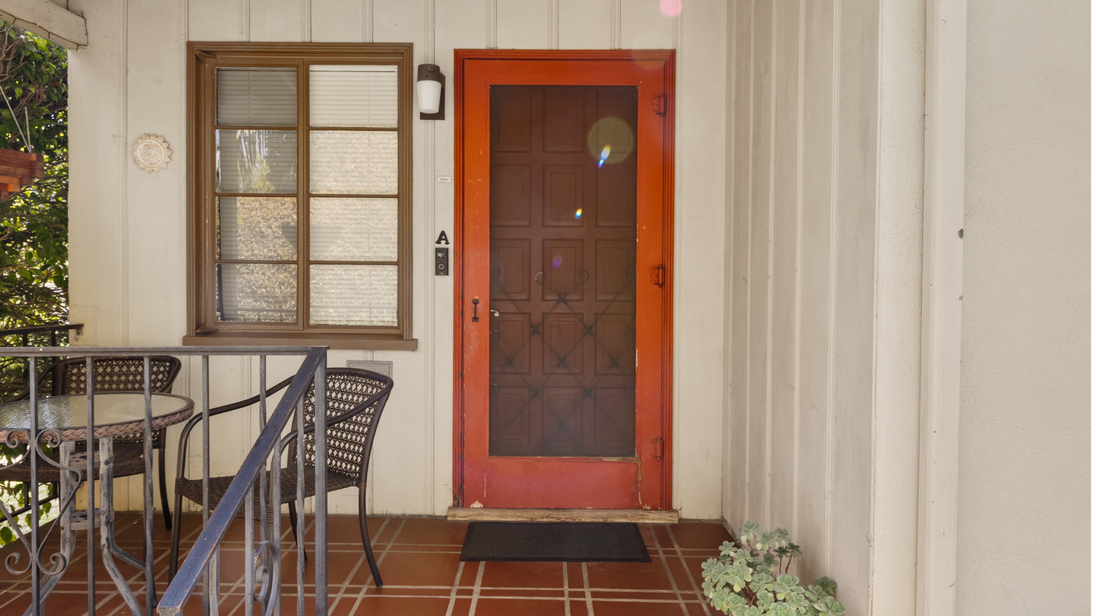 19 W Padre St, Photo - Slide03 Multifamily Property for Sale - 19 W Padre St, Santa Barbara, California, 93105 (20)