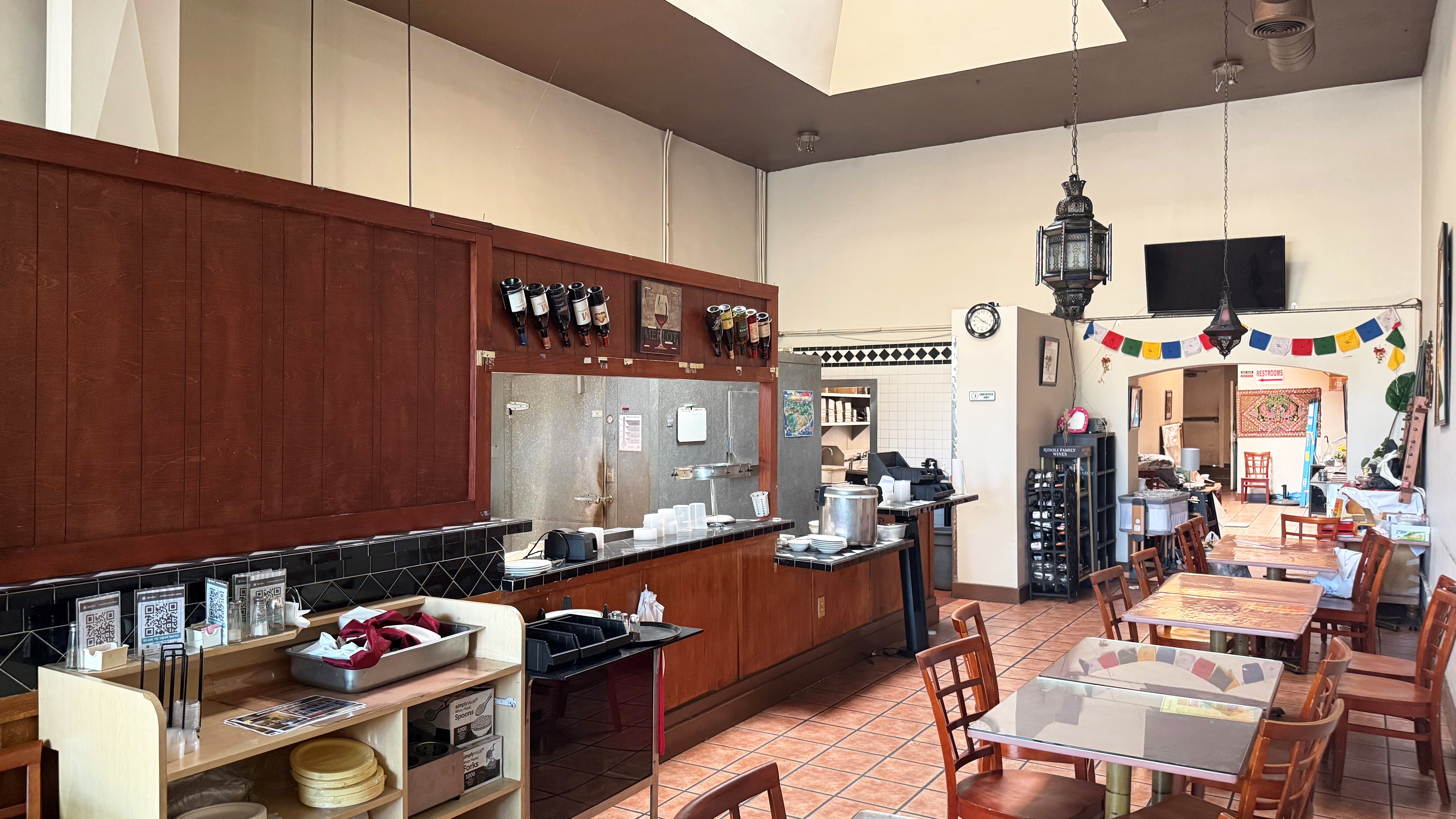 431 State St, Photo - Slide06 Retail Property for Sale - 431 State St, Santa Barbara, California, 93101 (7)