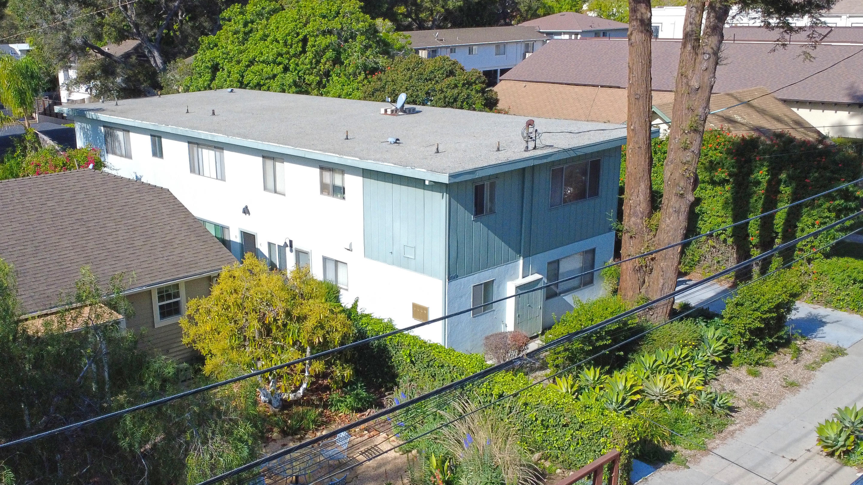 Multifamily Property for Sale - 2019 Bath St., Santa Barbara, California, 93105 (2)