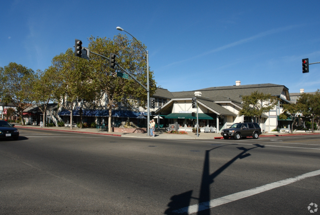 Retail Property for Lease - 1693 Mission Dr, Solvang, California, 93463 (2)