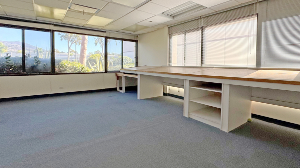 1025 Cindy Ln., Photo - Slide02 Industrial Property for Lease - 1027 Cindy Ln., Carpinteria, California, 93013 (3)