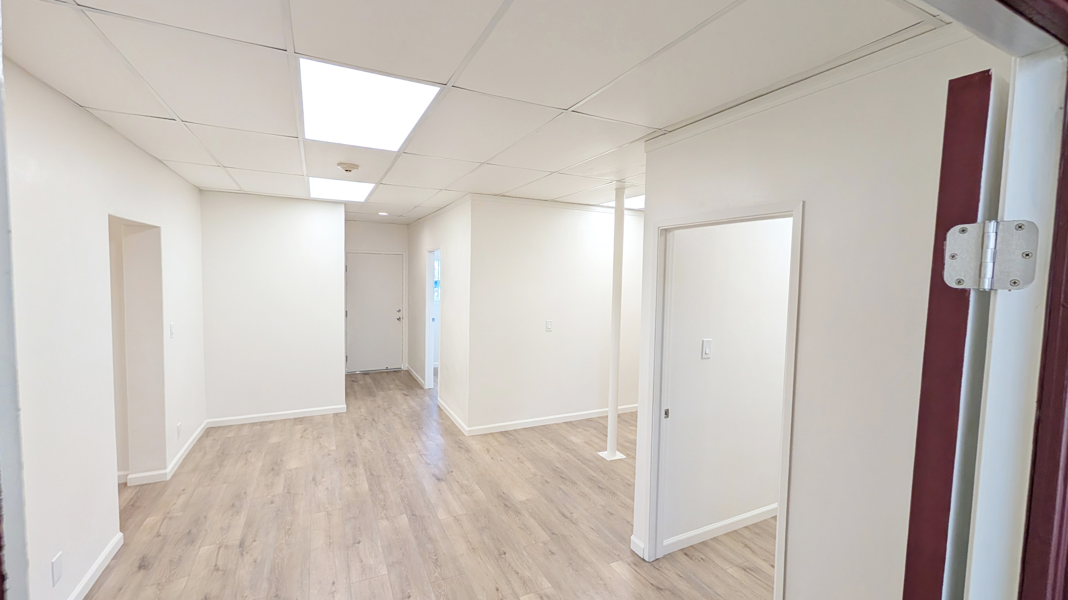 102 W Arrellaga St, Photo - Slide03 Office Property for Rent - 1607 Chapala St, Santa Barbara, California, 93101 (4)