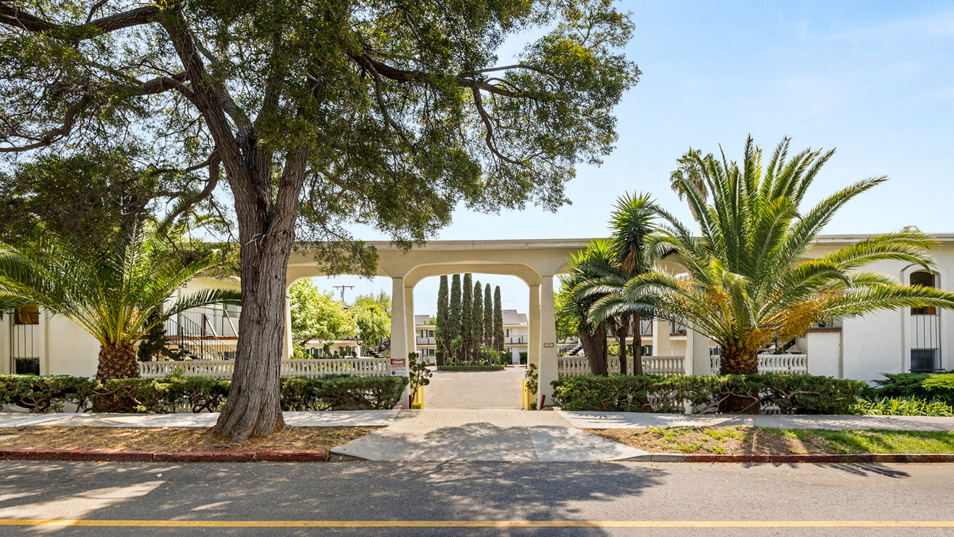 Multifamily Property for Sale - 1825 Chapala St., Santa Barbara, CA, 93101