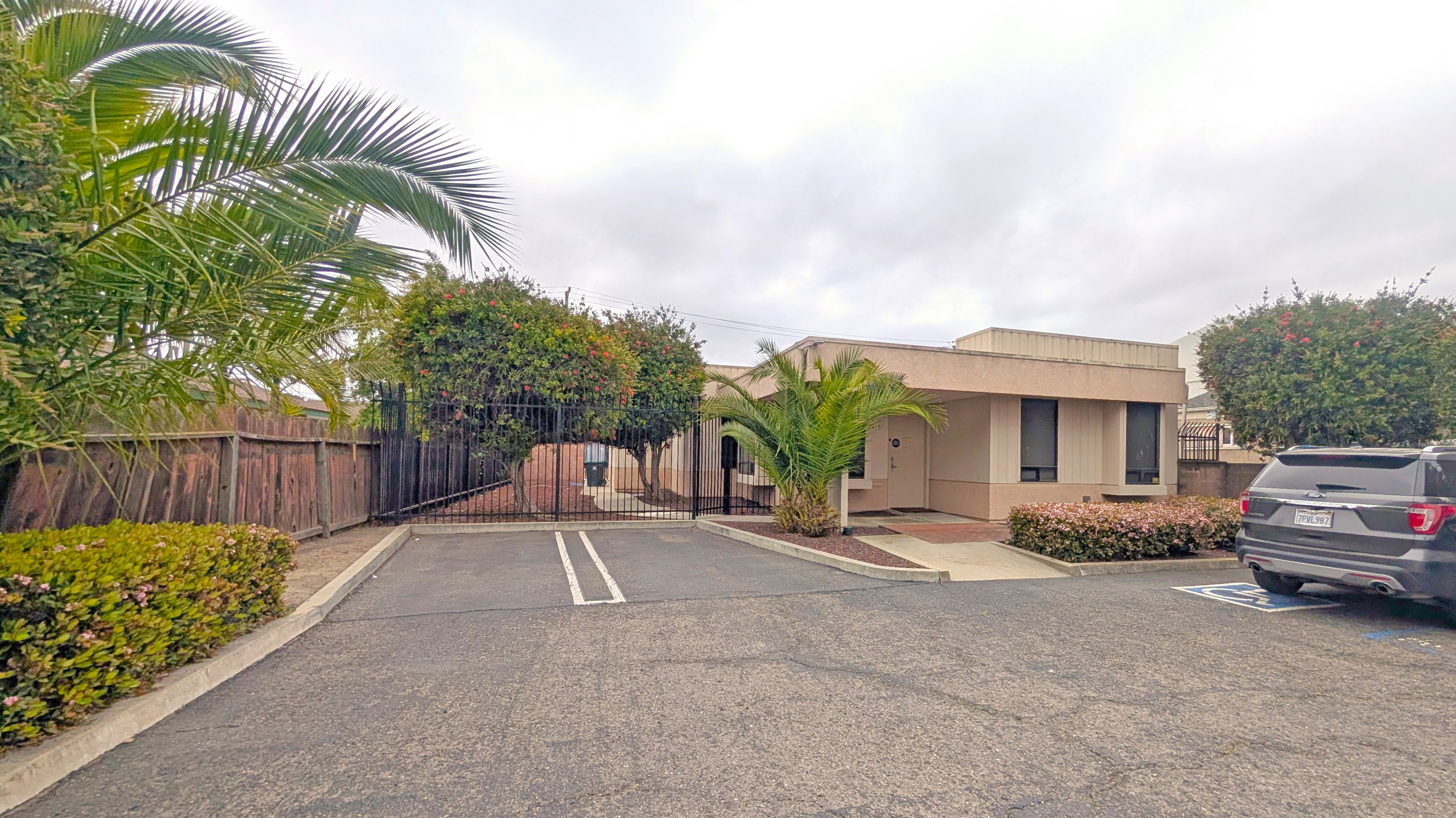 Office Building for Sale - 616 E Chapel St, Santa Maria, CA, 93454