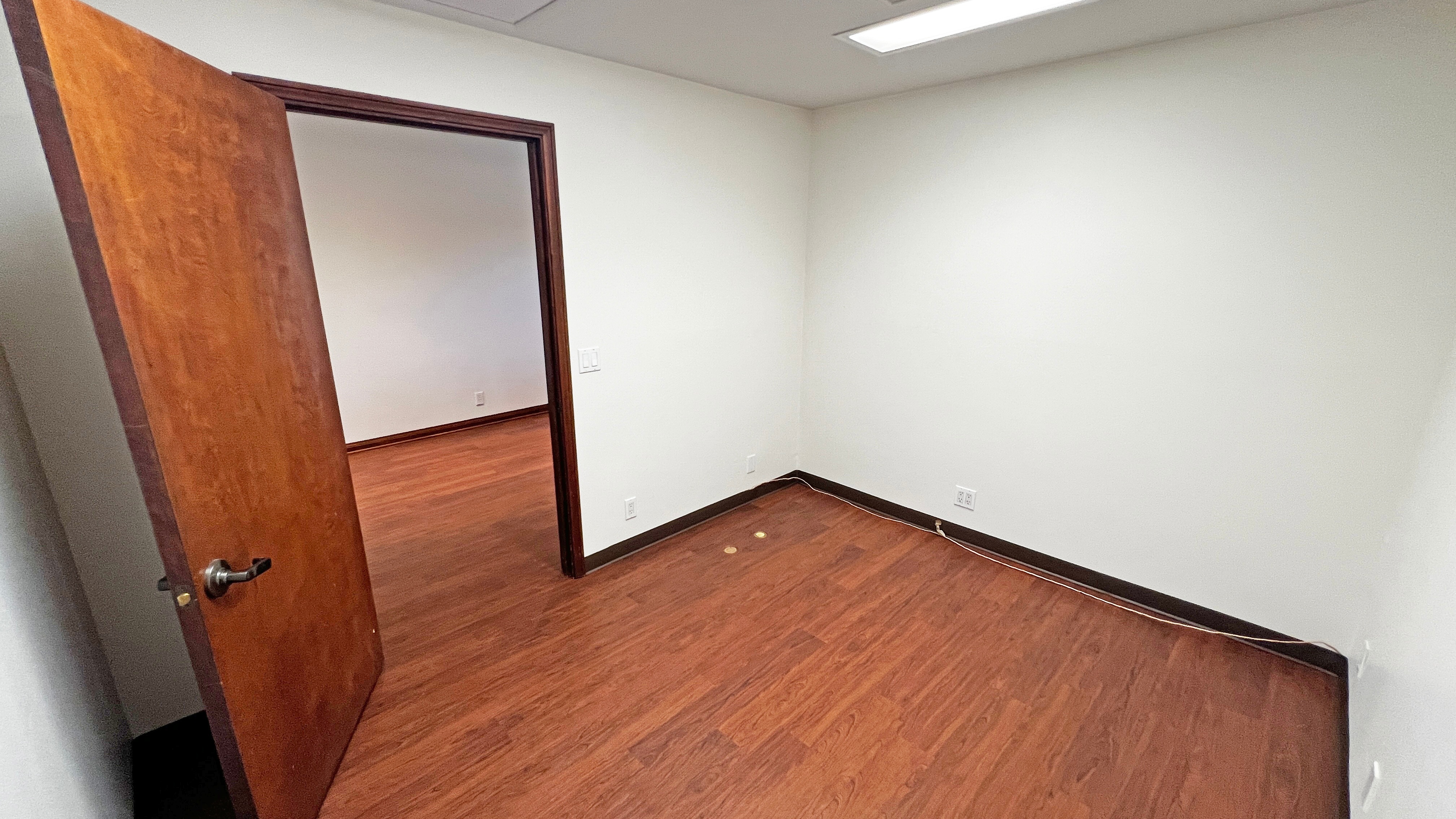 1900 State St., Photo - Slide07 Office Property for Rent - 1900 State St., Santa Barbara, California, 93101 (2)