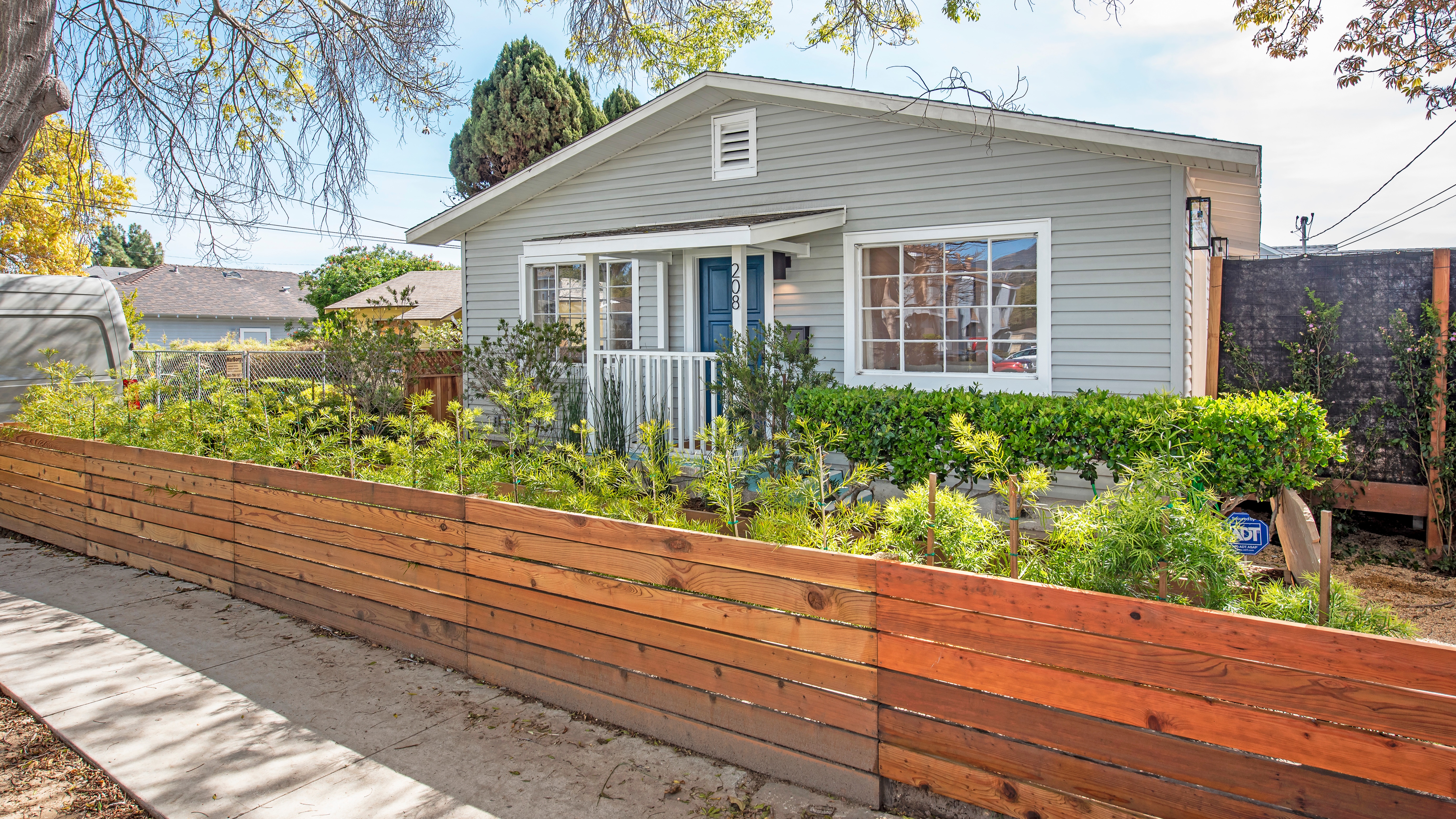 Multifamily Property for Sale - 208 S Voluntario St, Santa Barbara, CA, 93103
