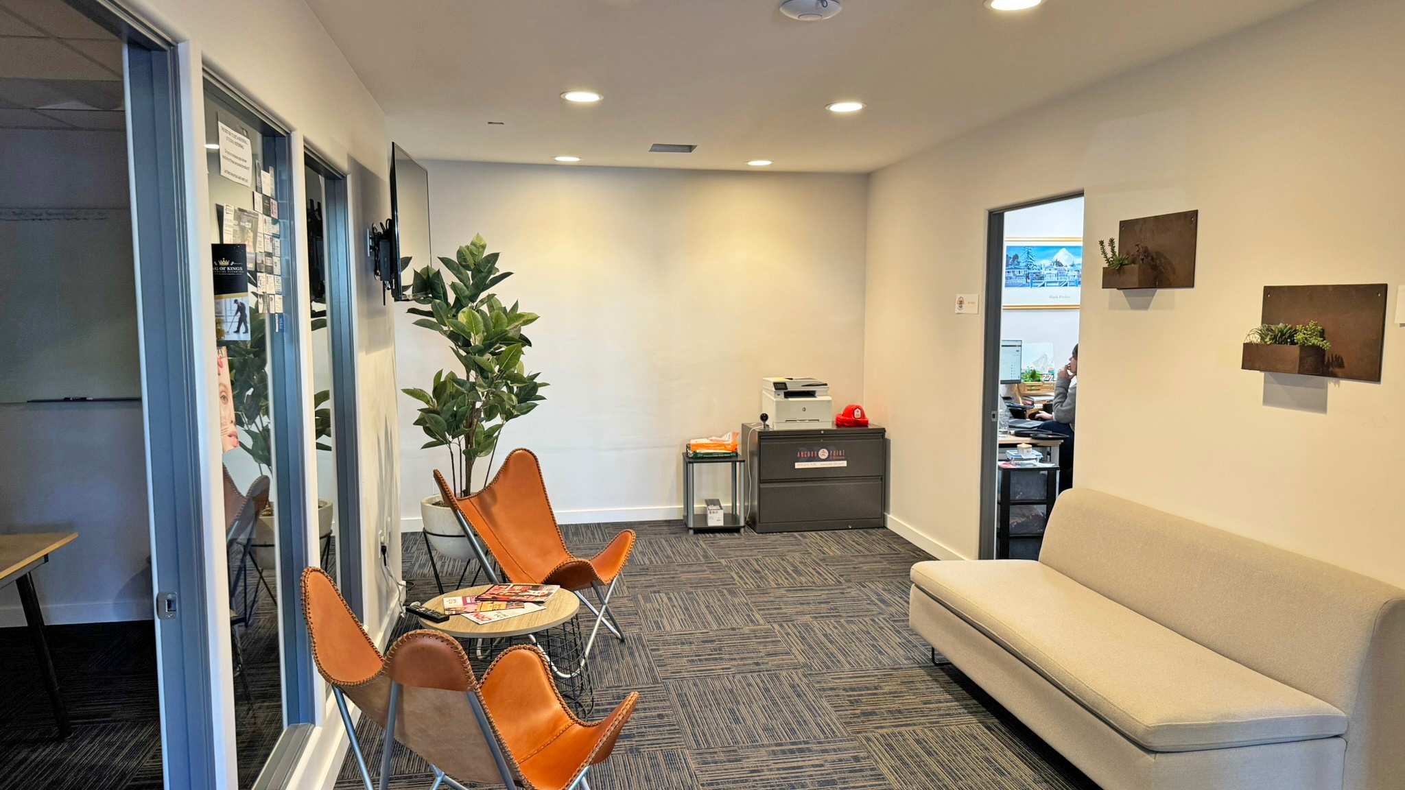 213 Santa Barbara St., Photo - Slide03 Office Property for Sale - 213-215 Santa Barbara St, Santa Barbara, California, 93101 (4)