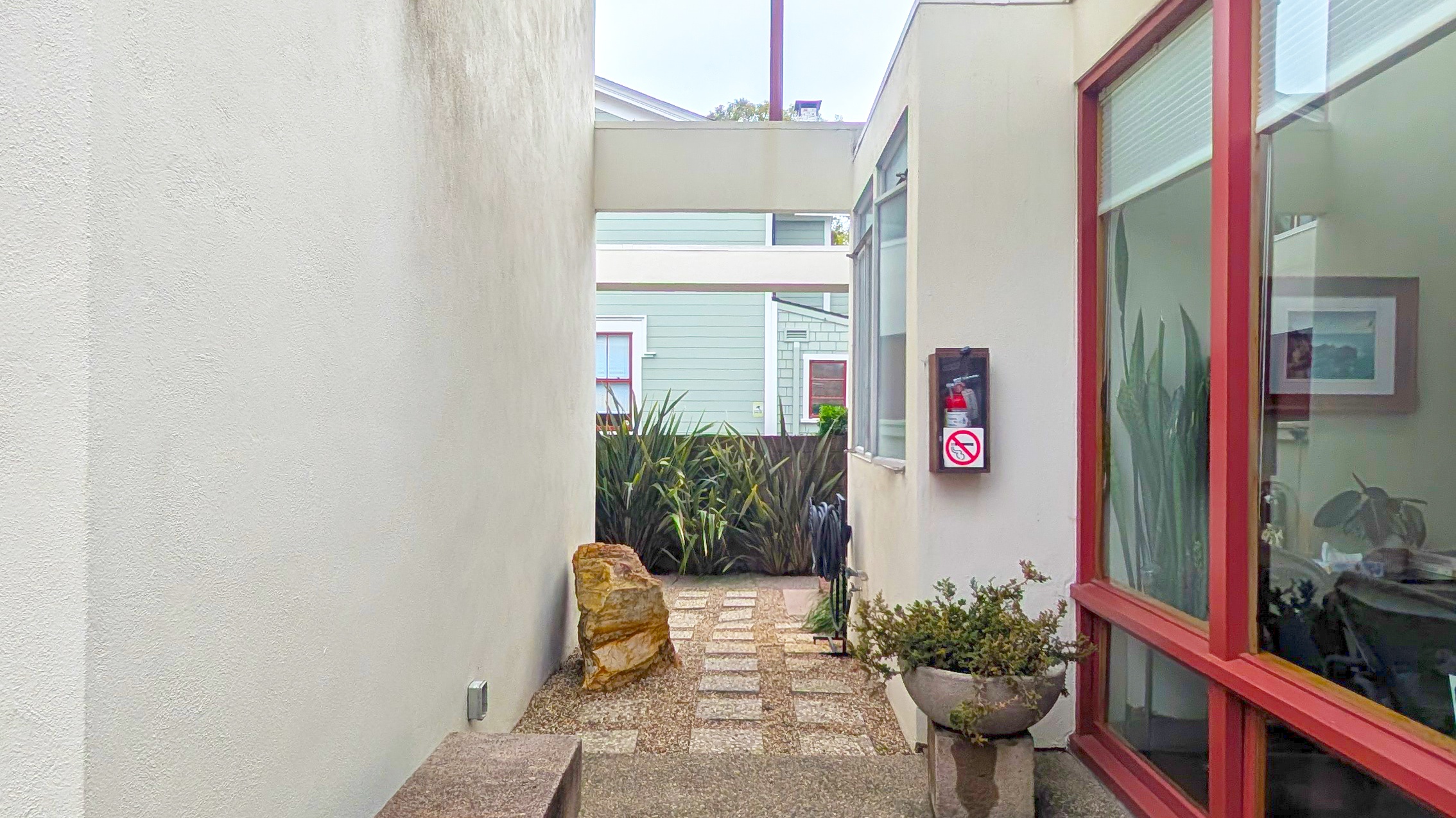 101 W. Arrellaga St., Photo - Slide05 Office Property for Sale - 101 W. Arrellaga St., Santa Barbara, California, 93101 (8)