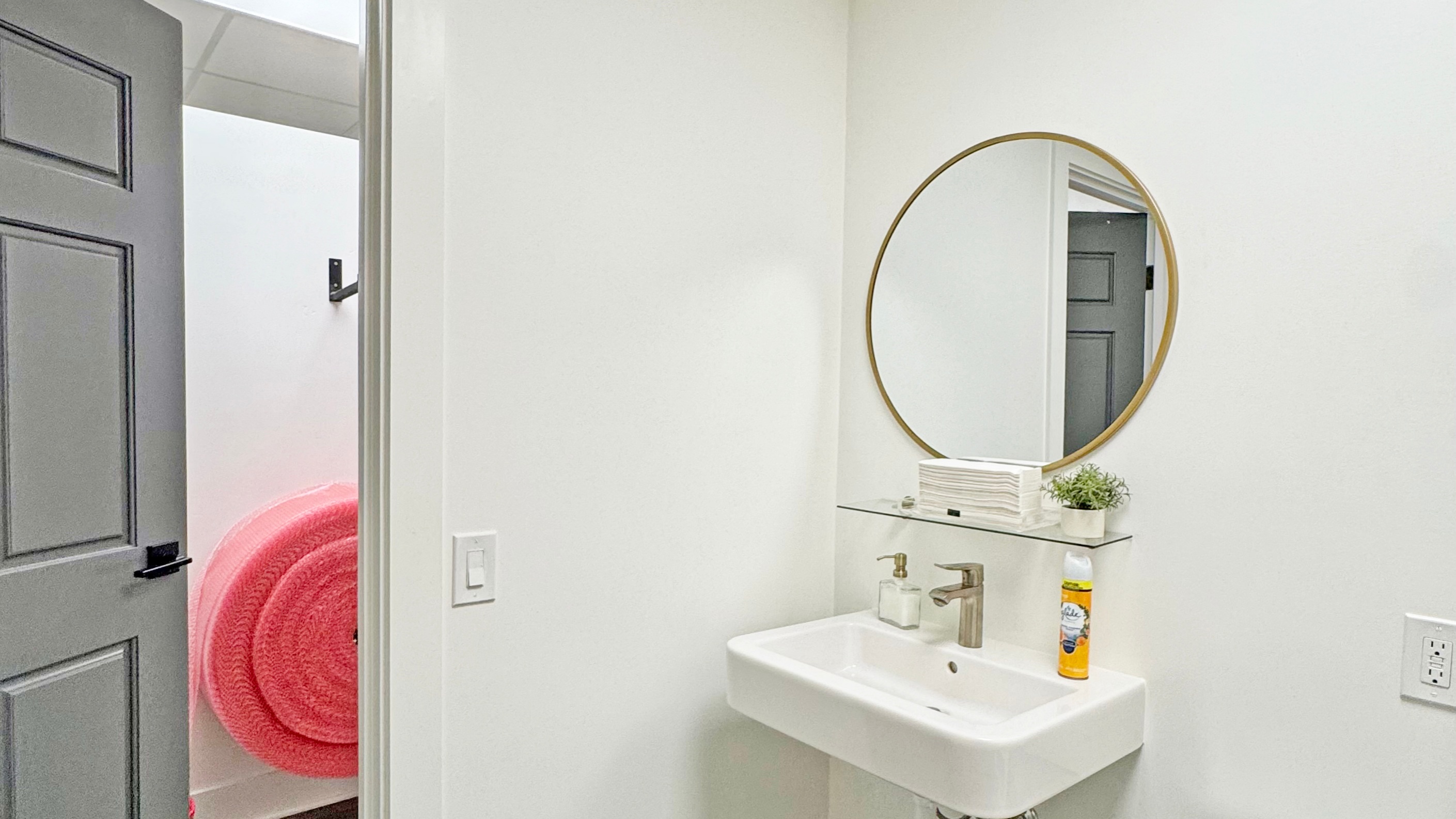 Office Property for Sale - 1525 State St., Santa Barbara, California, 93101 (4)