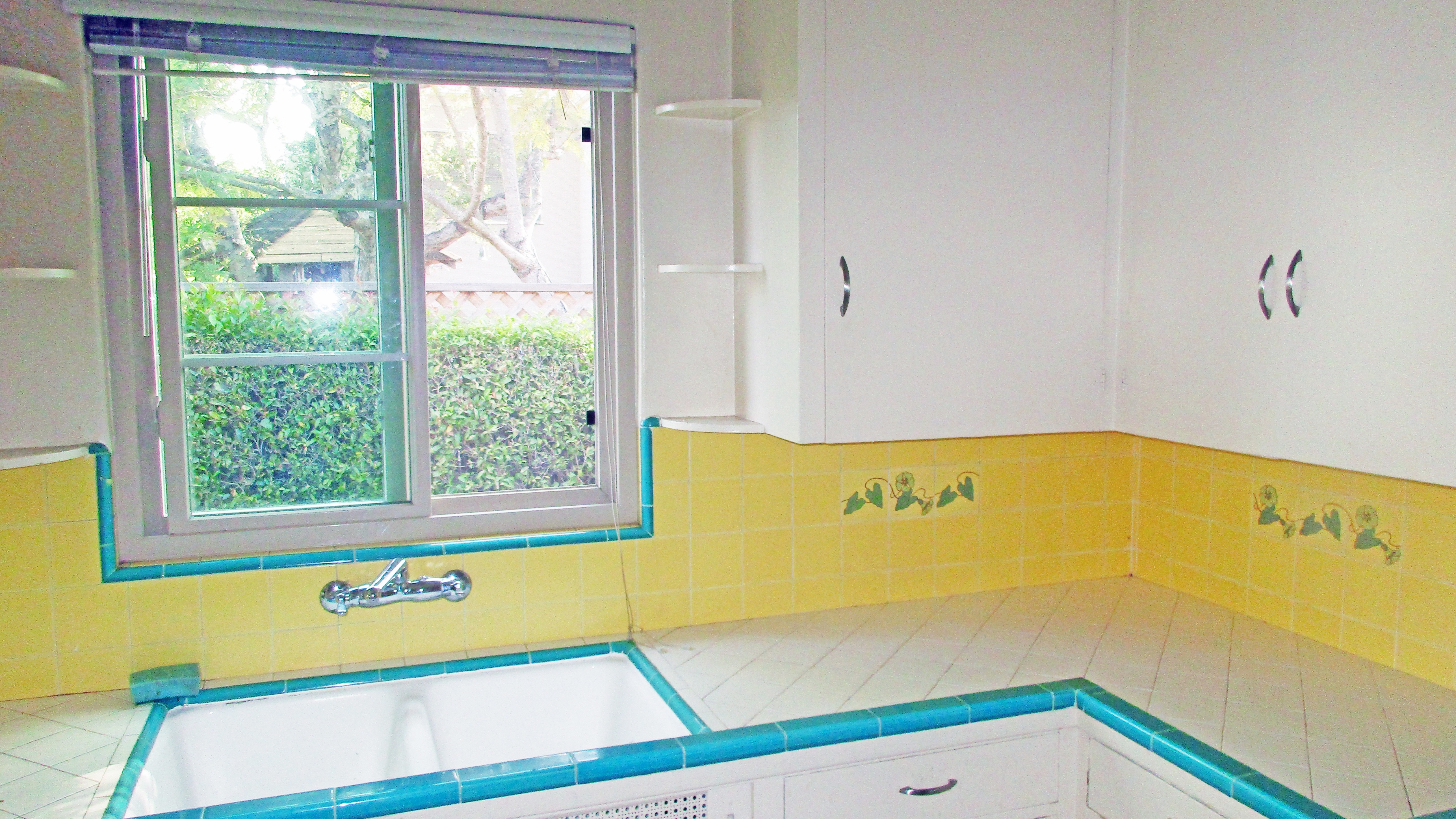 19 W Padre St, Photo - Slide20 Multifamily Property for Sale - 19 W Padre St, Santa Barbara, California, 93105 (5)