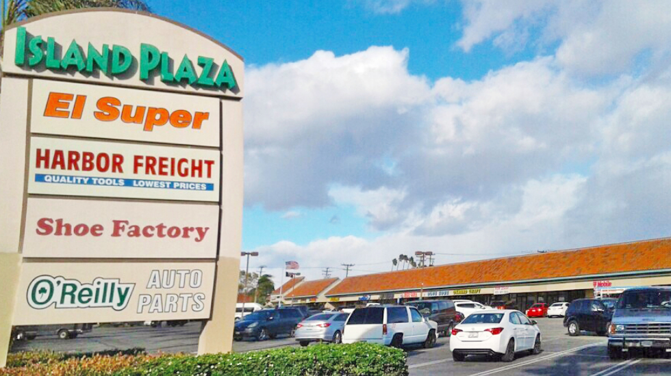 Retail Space for Lease - 2410-2830 Saviers Rd., Oxnard, CA, 93033, Suite 2418
