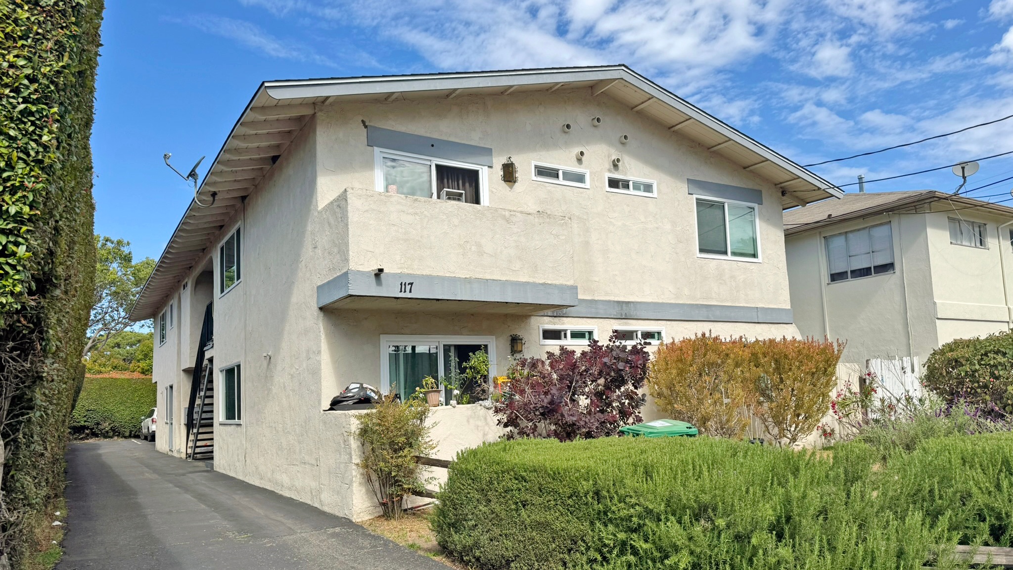 Multifamily Property for Sale - 117 Magnolia Ave, Goleta, CA, 93117