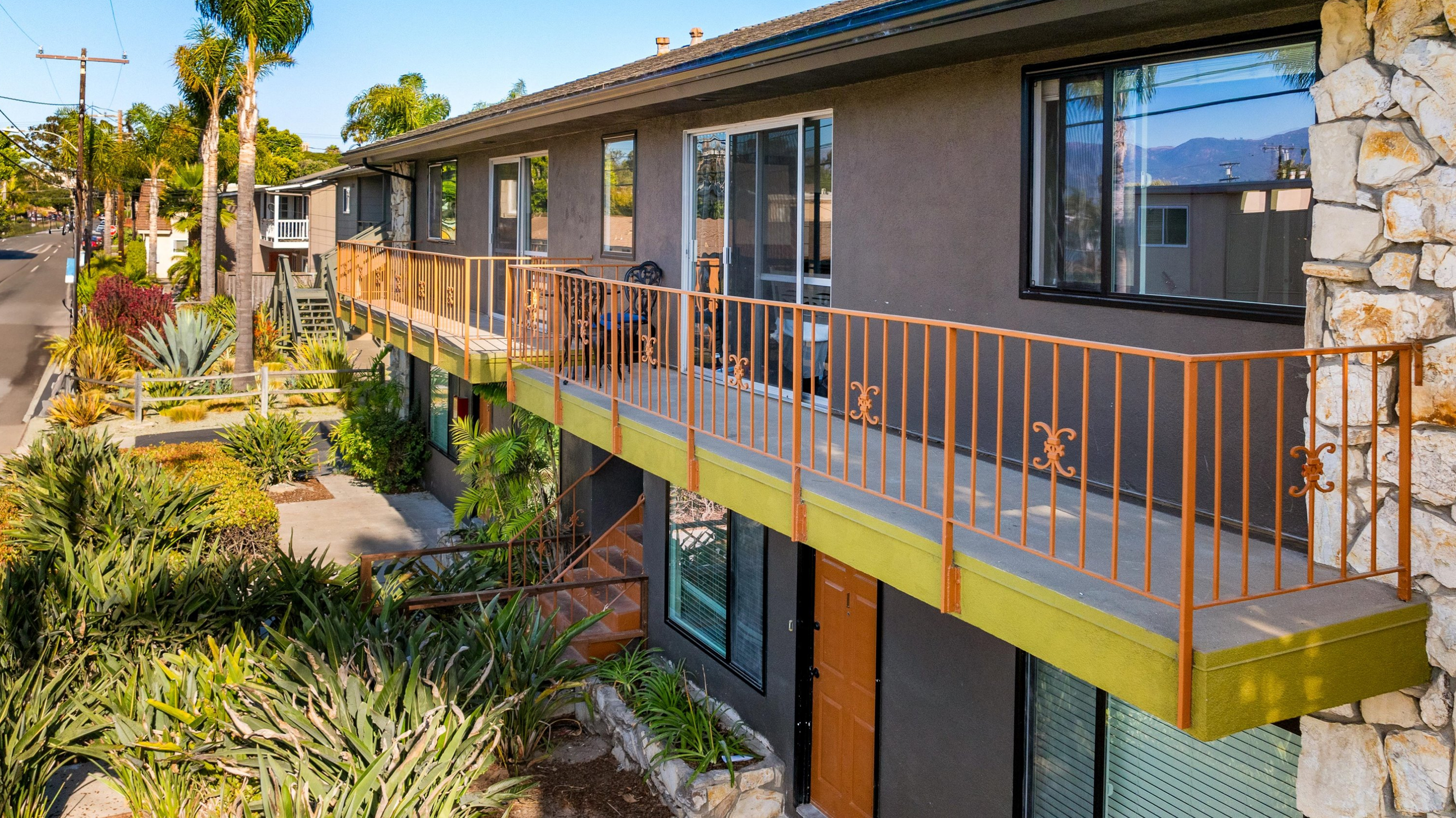 6591 Cordoba Rd., Photo - Slide08 Multifamily Property for Sale - 6591 Cordoba Rd., Isla Vista, California, 93117 (8)