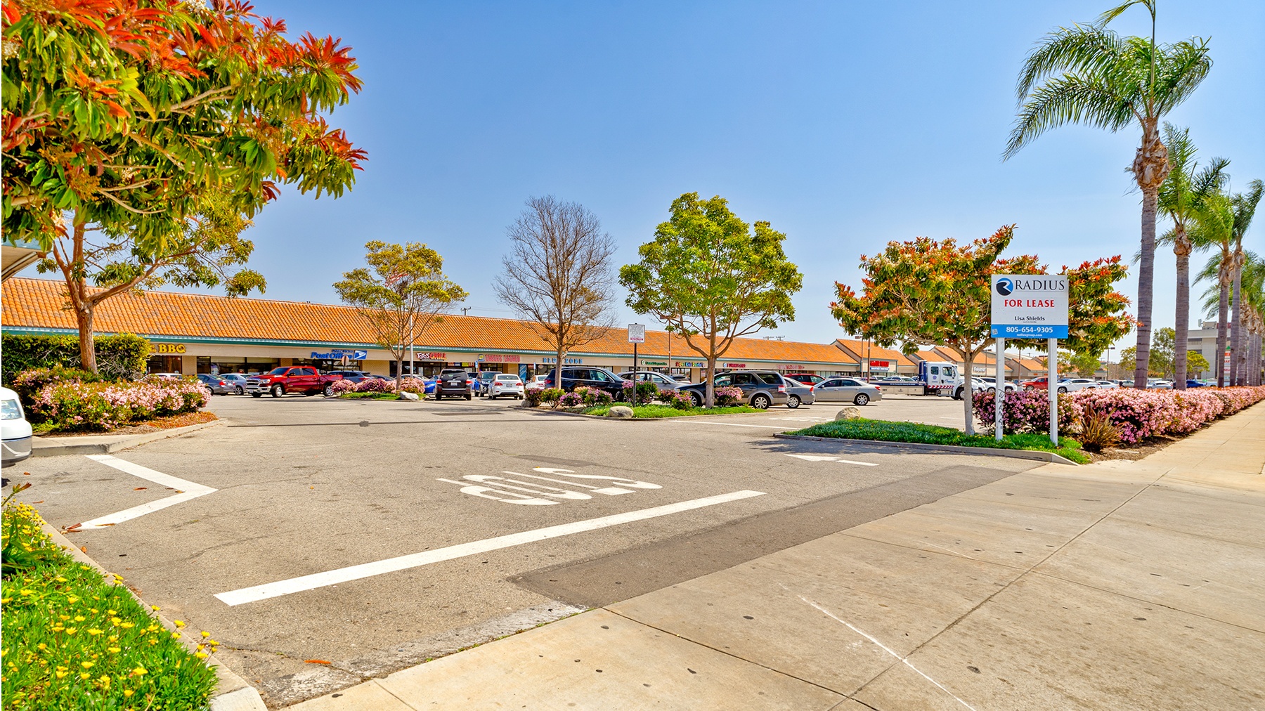 Retail Property for Lease - 2410-2830 Saviers Rd., Oxnard, California, 93033 (4)