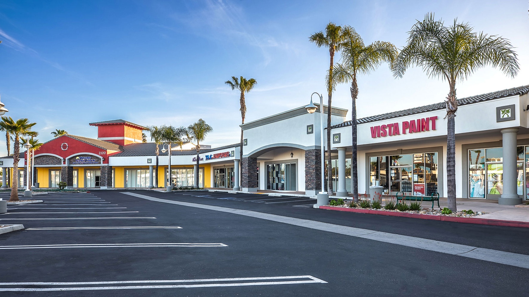 Retail Property for Lease - 2000-2301 Outlet Center Dr., Oxnard, California, 93036 (2)