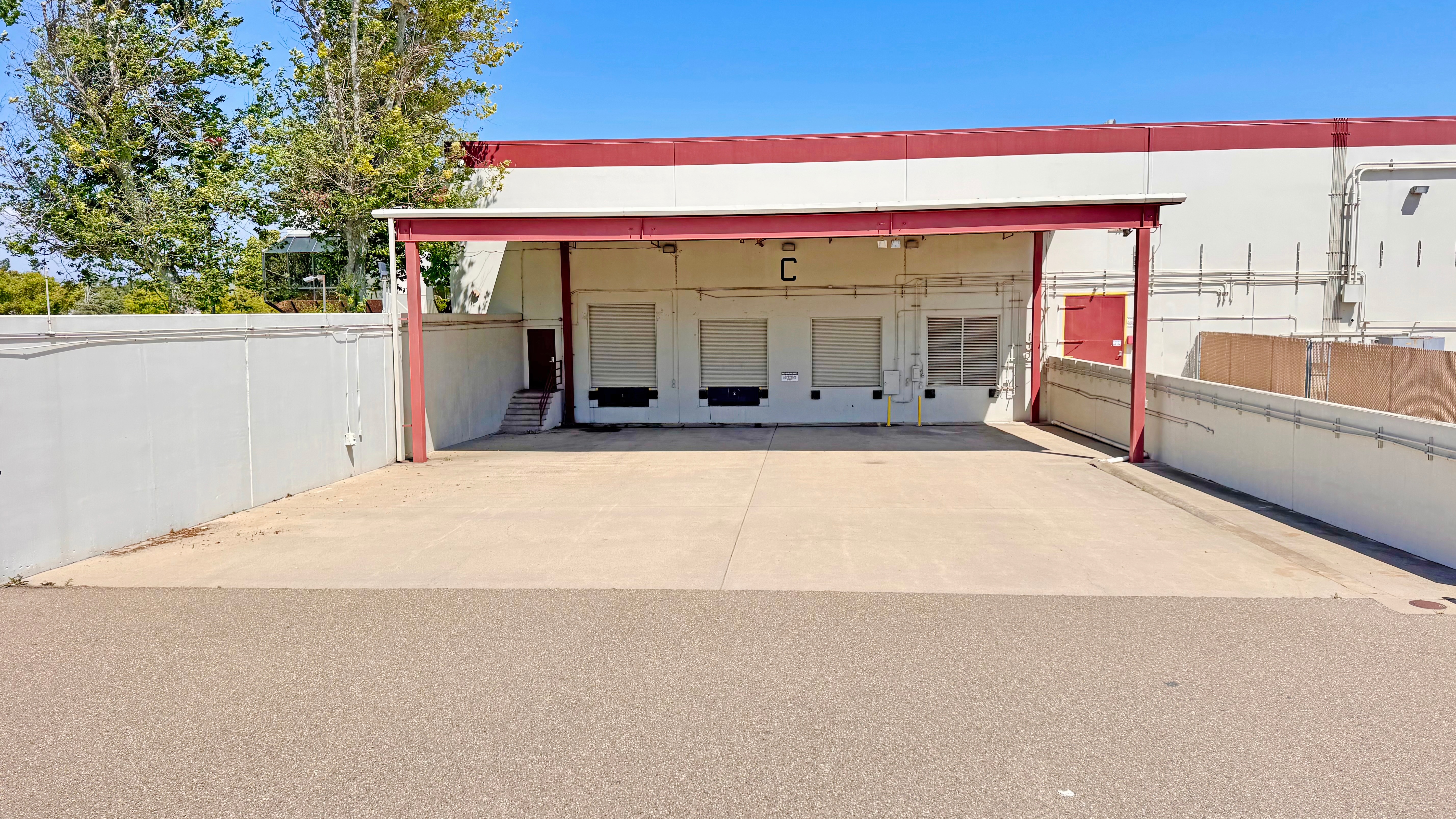 Industrial Property for Lease - 2717 Aviation Way, Santa Maria, California, 93455 (12)