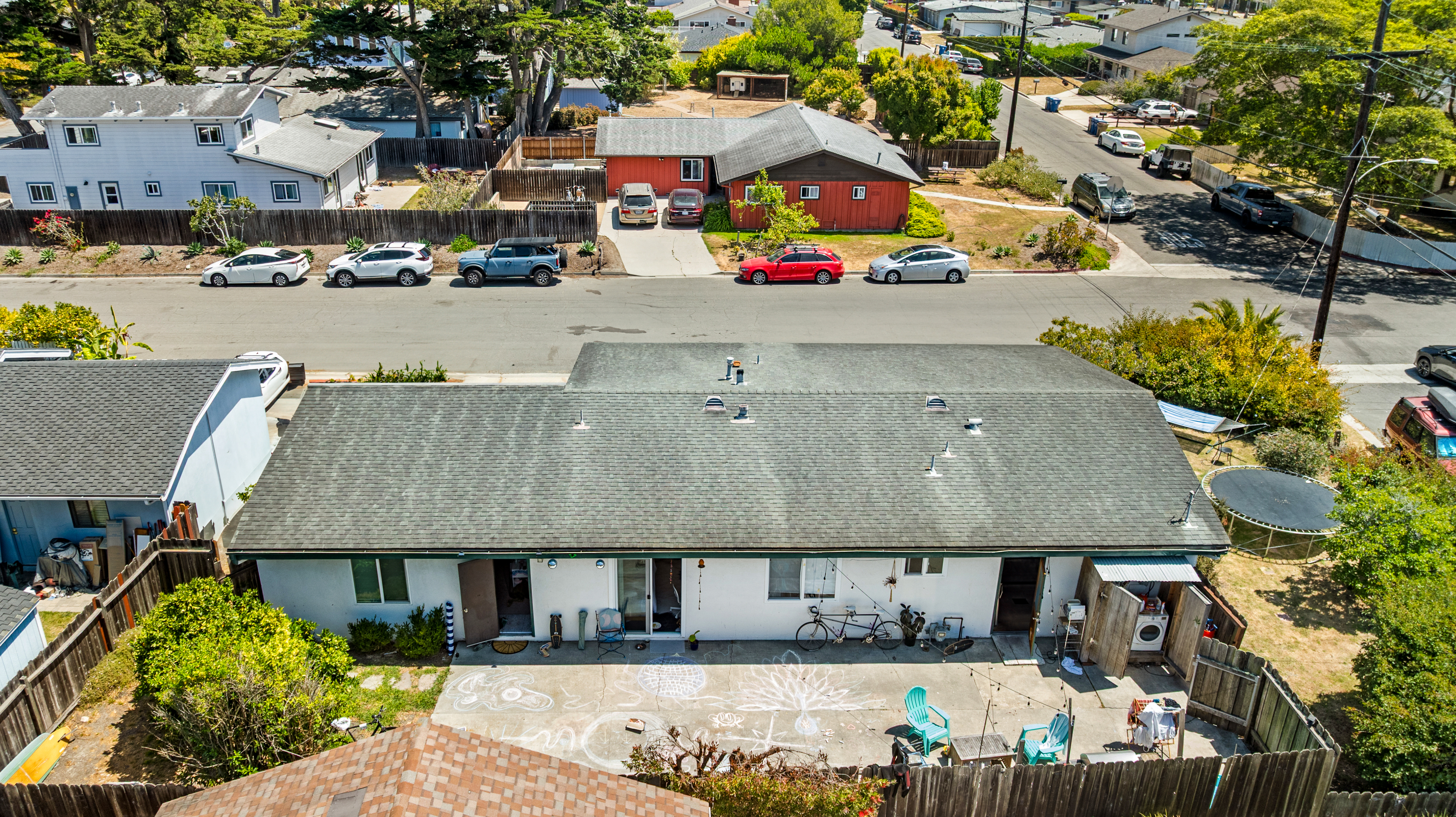 925 Camino Lindo, Photo - Slide04 Multifamily Property for Sale - 925 Camino Lindo, Isla Vista, California, 93117 (10)