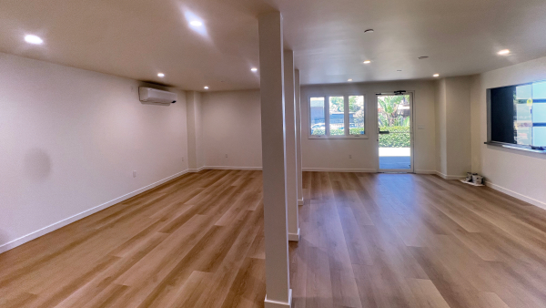 Retail Property for Lease - 810 Bond Ave., Santa Barbara, California, 93103 (8)