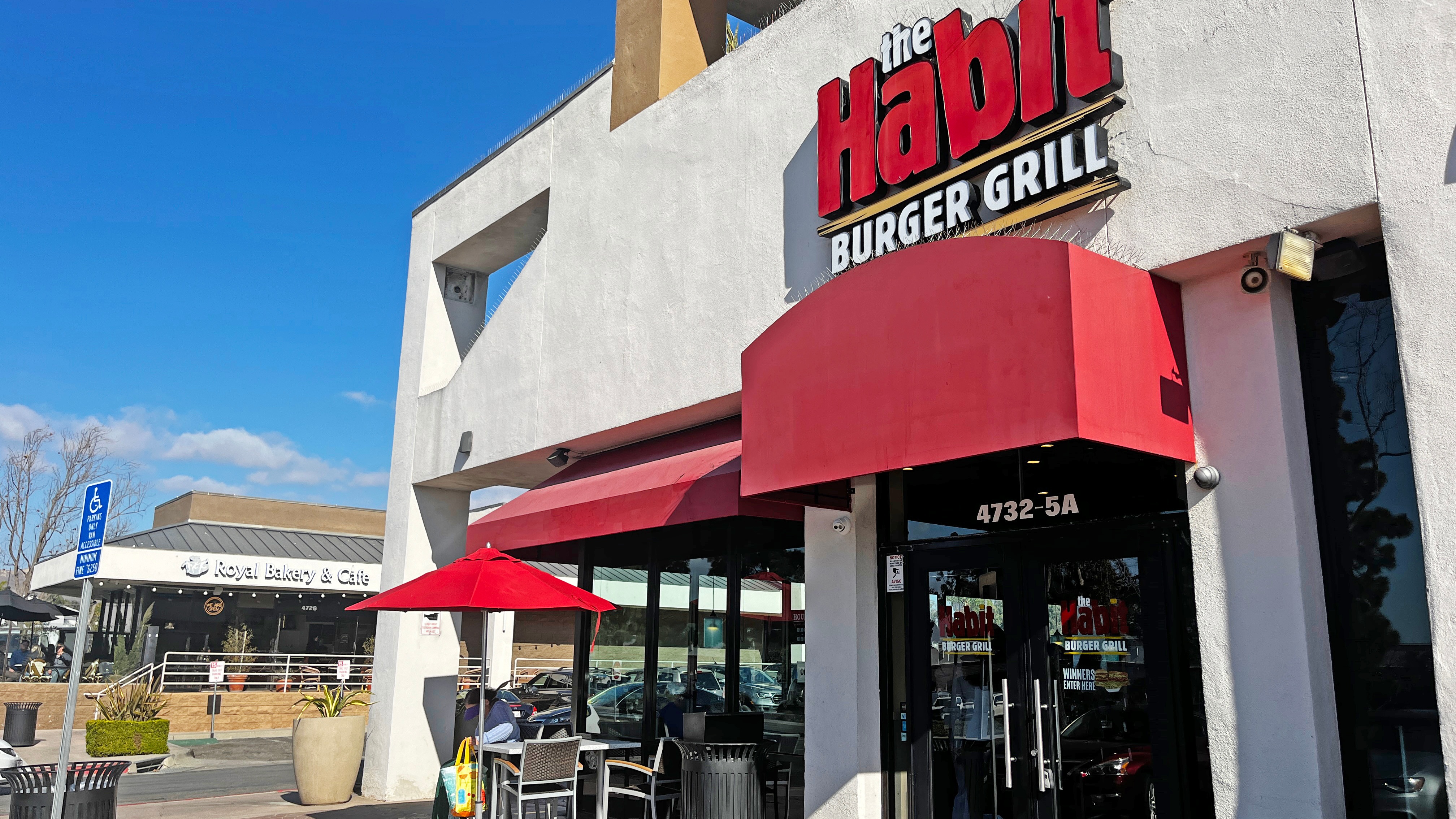 4712 - 4726 Telephone Rd, Photo - Slide04 Retail Property for Lease - 4712 - 4726 Telephone Rd, Ventura, California, 93003 (4)