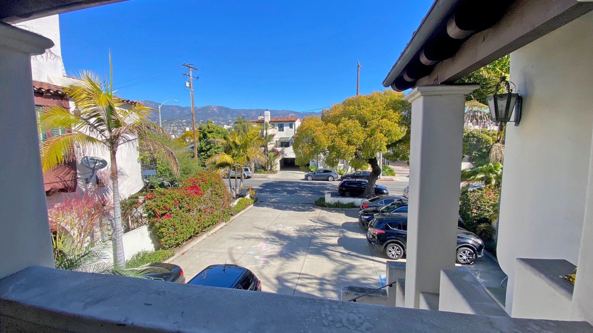 213 Santa Barbara St., Photo - Slide02 Office Property for Sale - 213-215 Santa Barbara St, Santa Barbara, California, 93101 (3)