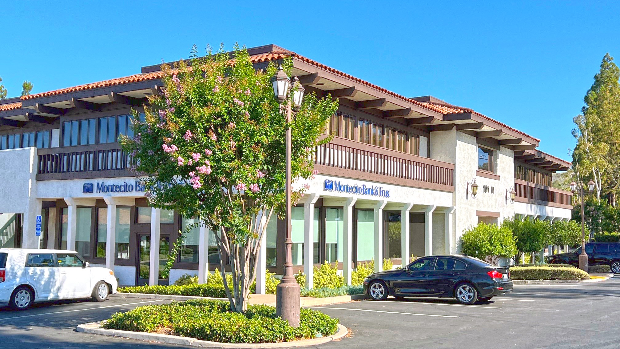 Retail Property for Lease - 101 N. Westlake Blvd. & 3967 Thousand Oaks Blvd., Westlake Village, California, 91362 (3)