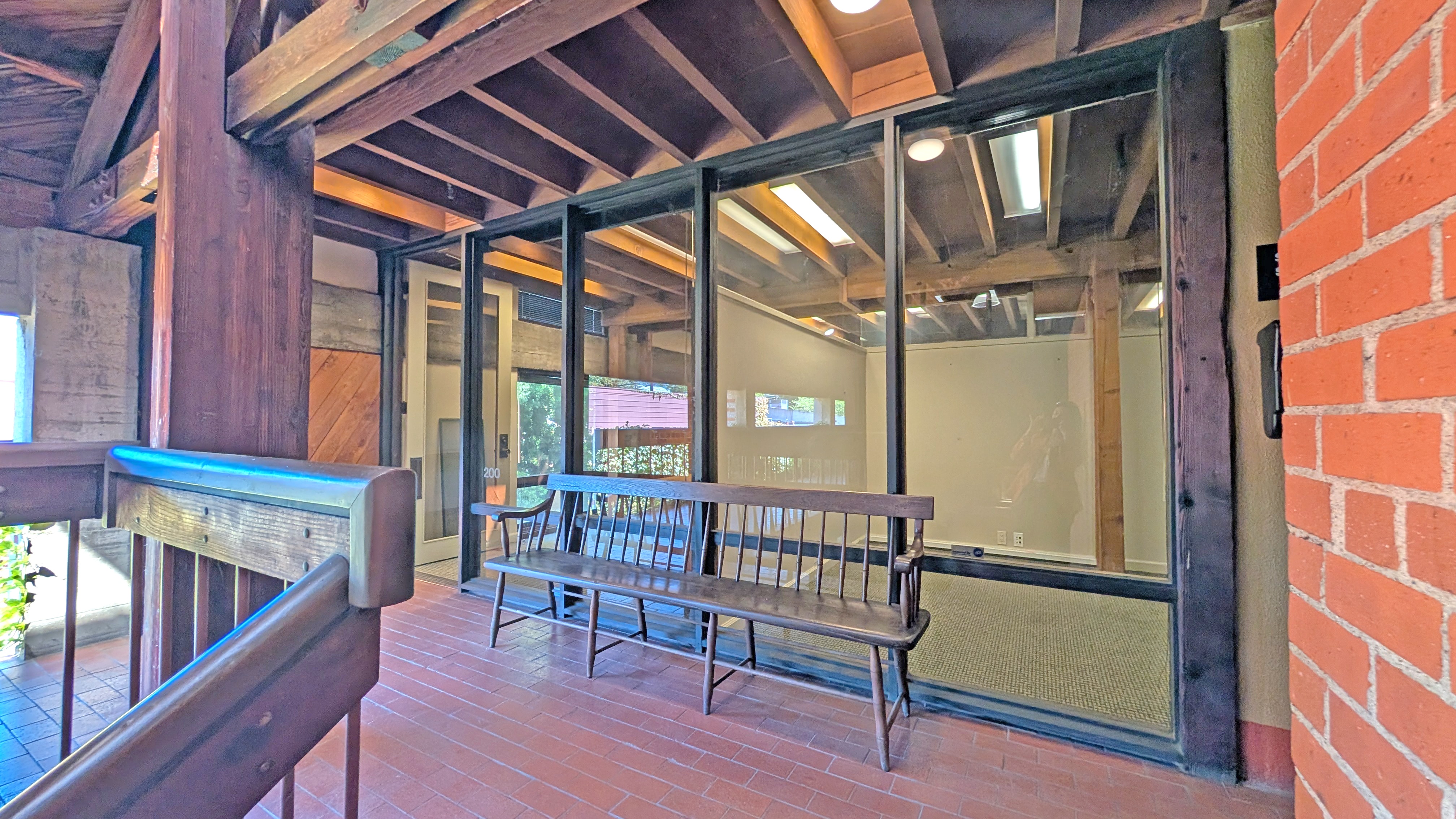 829 De La Vina St., Photo - Slide08 Office Property for Rent - 829 De La Vina St, Santa Barbara, California, 93101 (9)