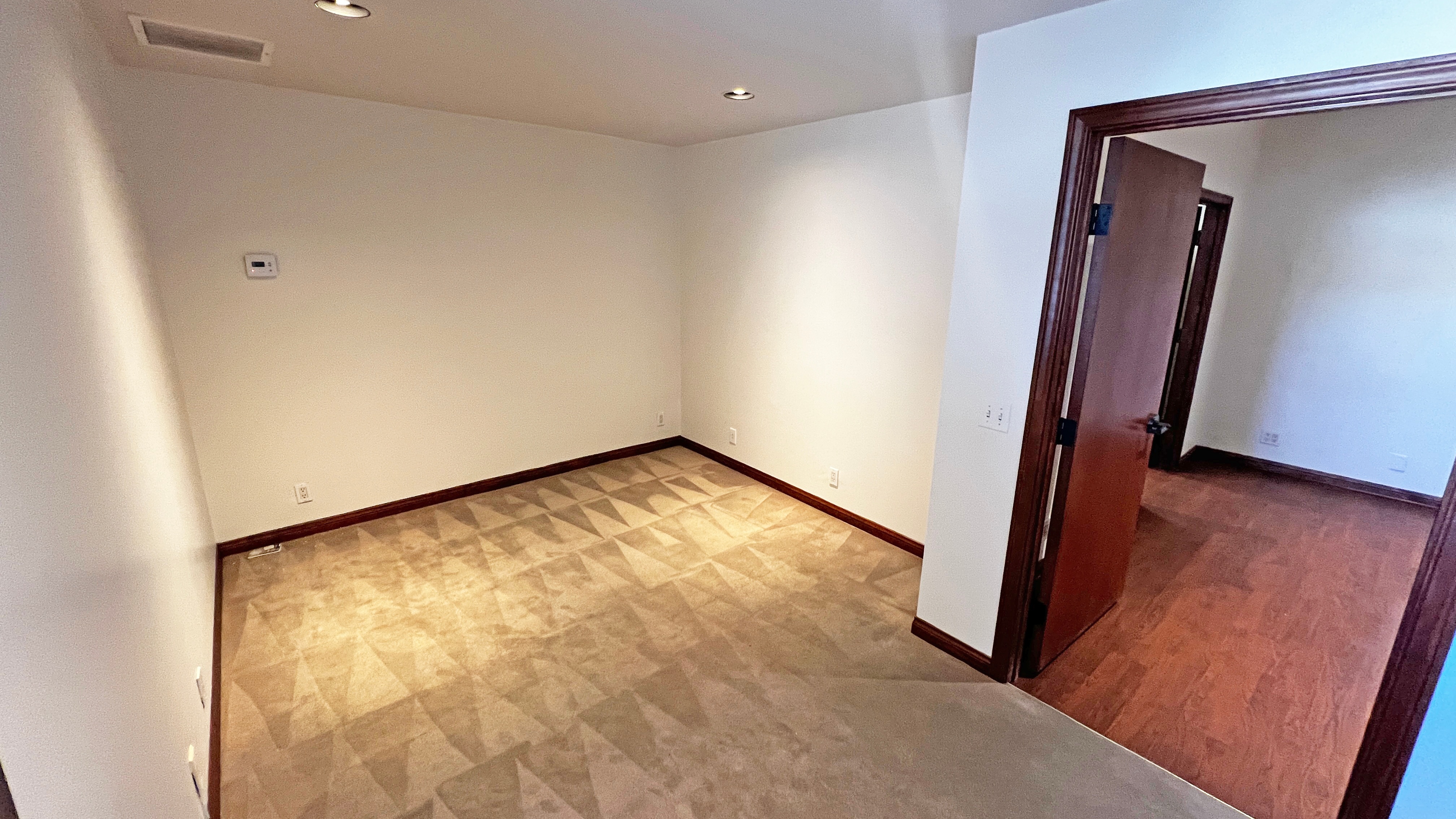 1900 State St., Photo - Slide05 Office Property for Rent - 1900 State St., Santa Barbara, California, 93101 (3)