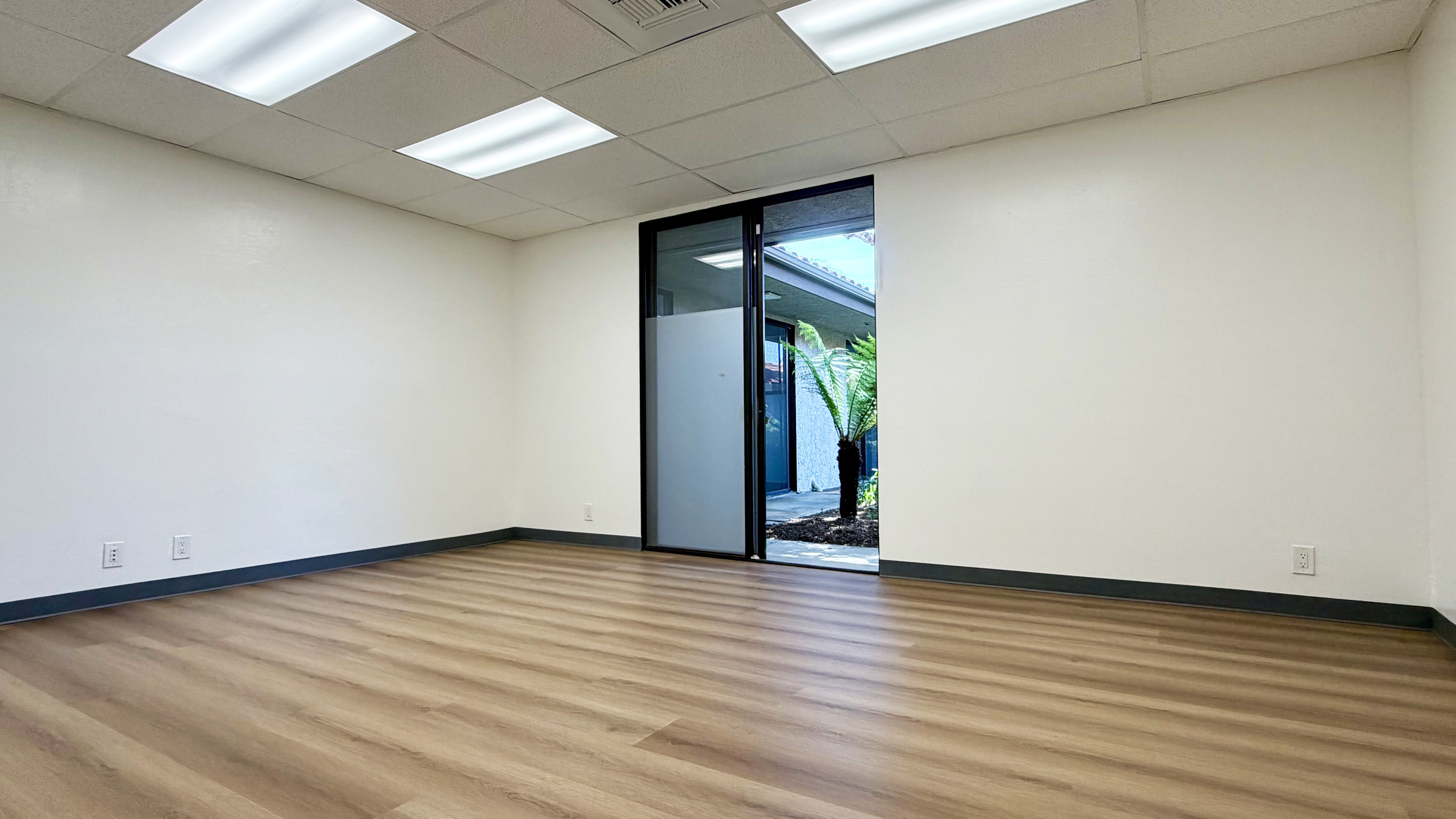 5320 Carpinteria Ave, Photo - Slide05 Office Property for Rent - 5320 Carpinteria Ave, Carpinteria, California, 93013 (6)