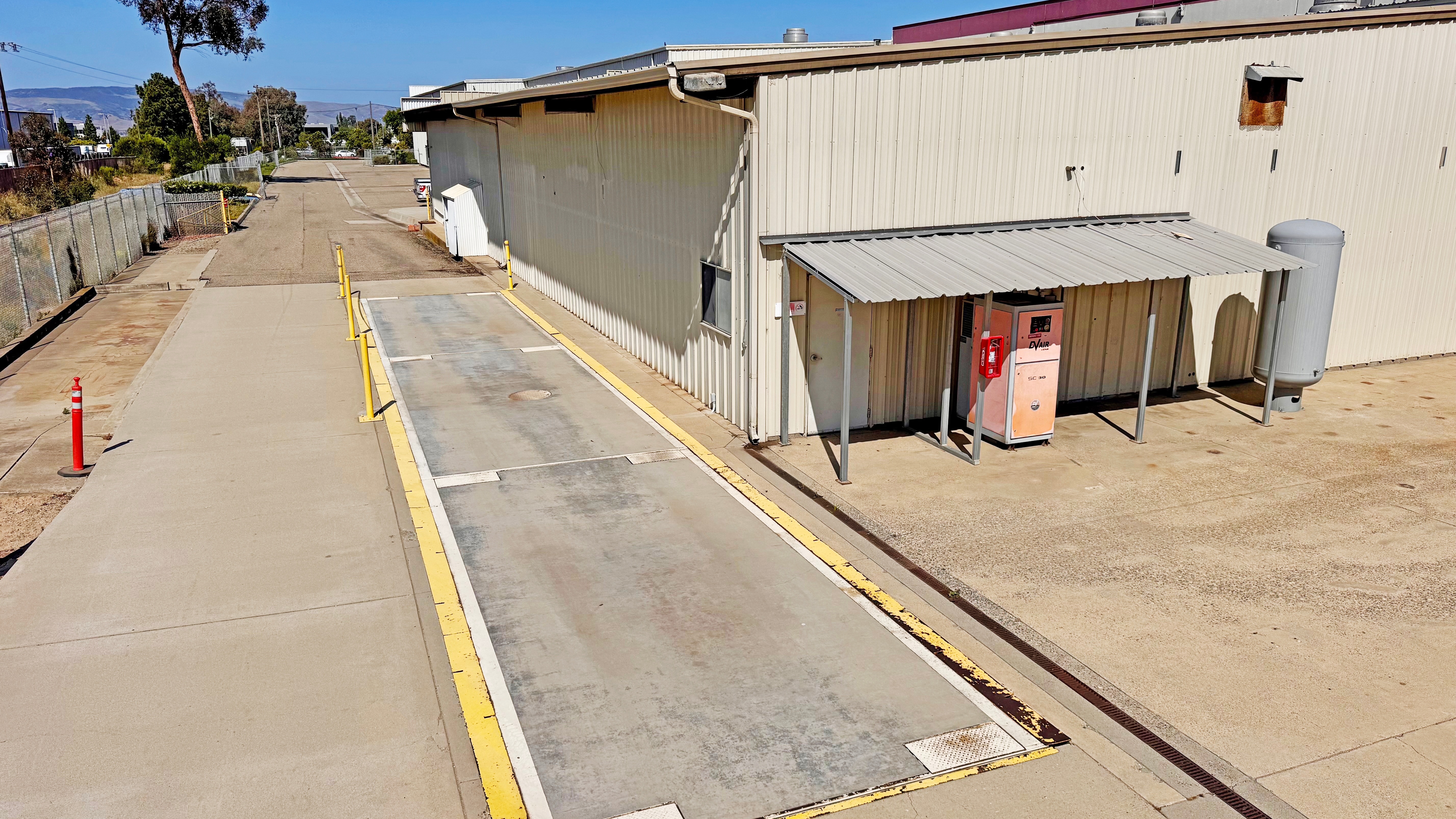 Industrial Property for Lease - 2717 Aviation Way, Santa Maria, California, 93455 (13)