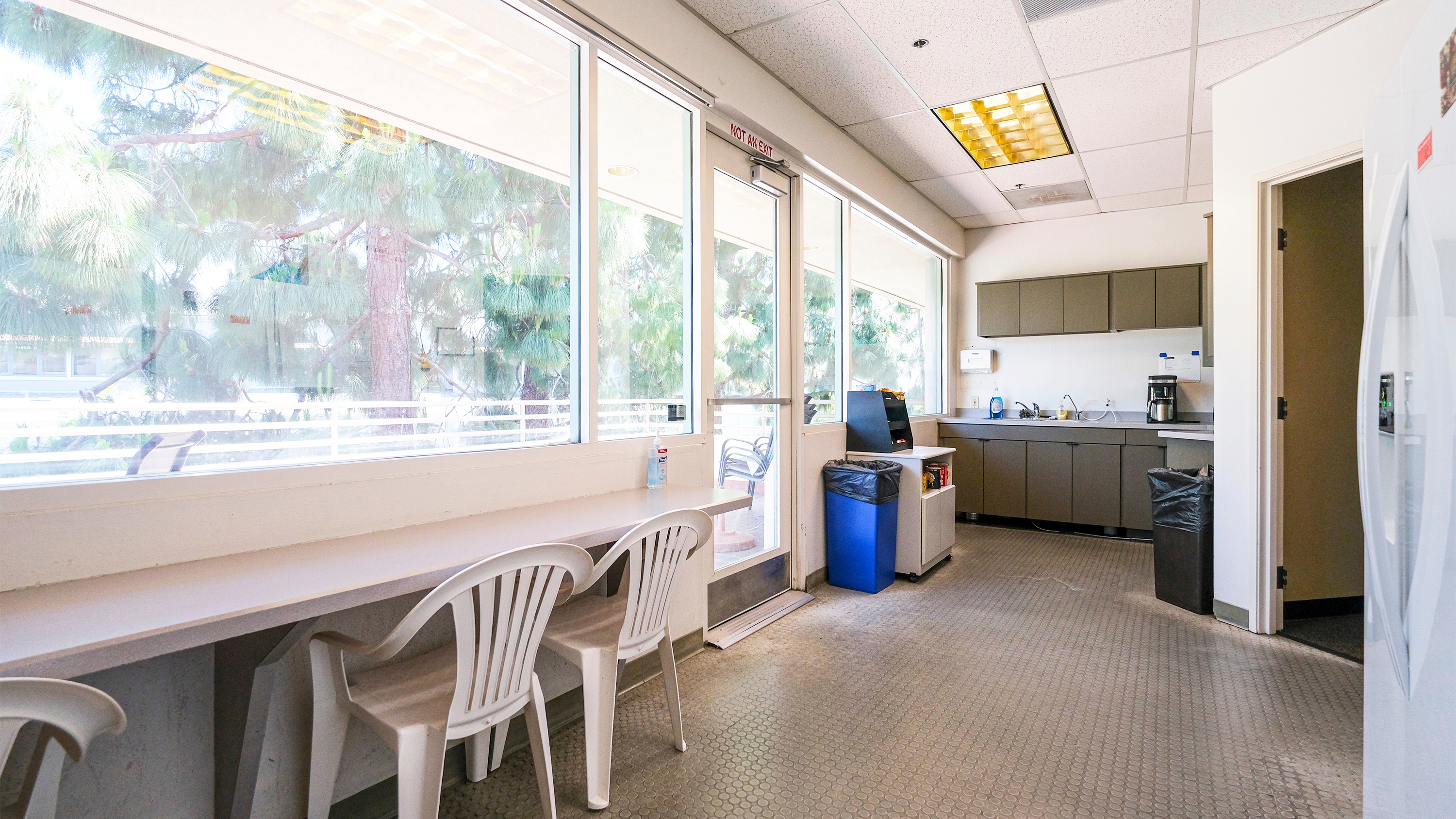1155 Eugenia Pl., Photo - Slide06 Office Property for Sale - 1155 Eugenia Pl, Carpinteria, California, 93013 (7)
