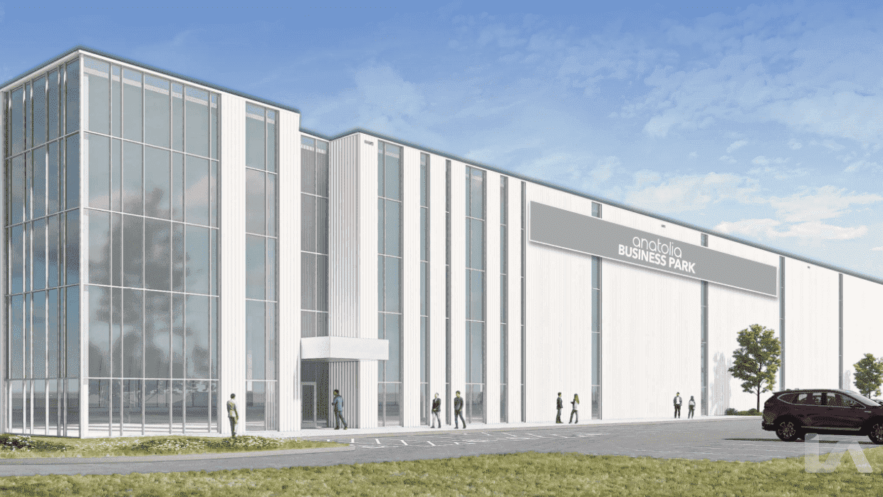 Industrial Property for Lease - 725 South Service Road, Grimsby, ON, L3M 4E8 (2)