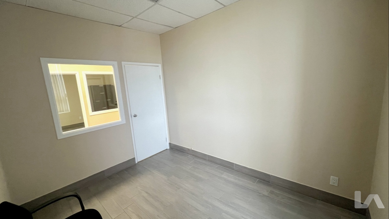 Industrial Property for Lease - 2 Royalcrest Road - Office, Toronto, ON, M9V 2L5 (5)