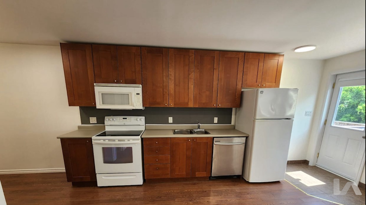 158 Mill Street, Interior Building Photo - undefined Retail Property for Sale - 158 Mill Street, Milton, ON, L9T 1S2 (6)