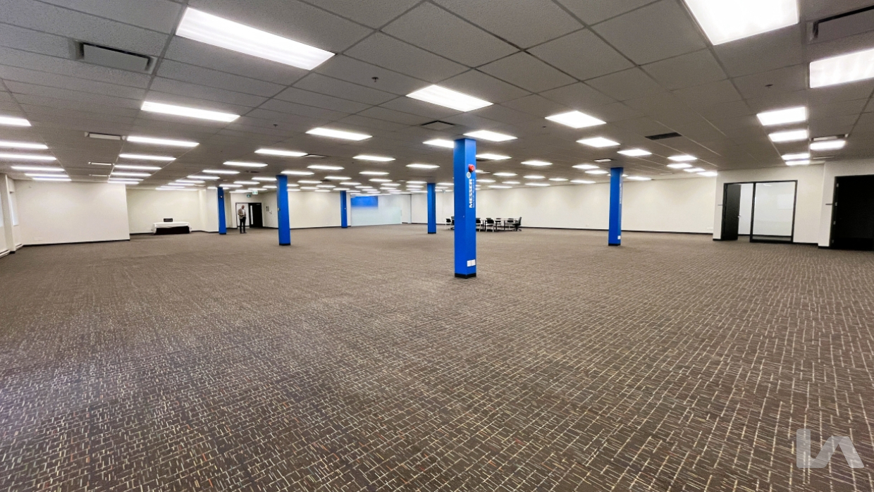 Industrial Property for Lease - 5860 Chedworth Way, Mississauga, ON, L5R 0A2 (4)
