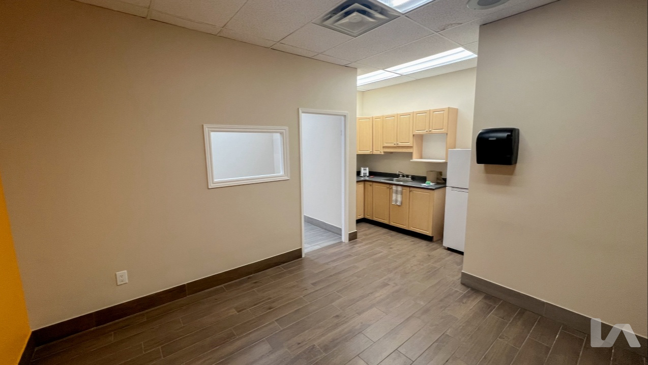 Industrial Property for Lease - 2 Royalcrest Road - Office, Toronto, ON, M9V 2L5 (4)