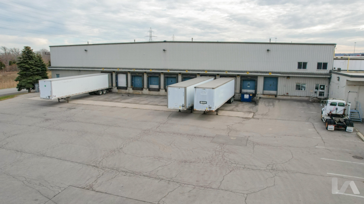 590 Nash Road North, Exterior Building Photo - null Industrial Property for Lease - 590 Nash Road North, Hamilton, ON, L8E 3M5 (2)